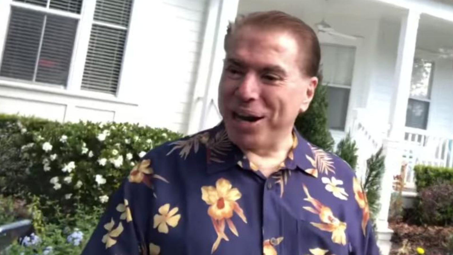 Desespero! Apresentador do SBT arma cerco contra Silvio Santos para reverter demissão