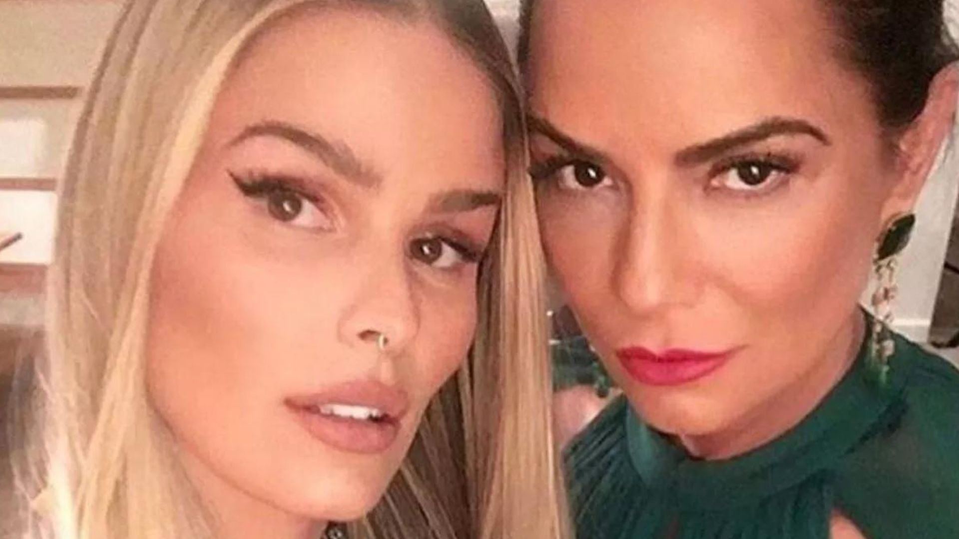 Sem pudor, Yasmin Brunet surpreende mãe com presente erótico: “Maduras”