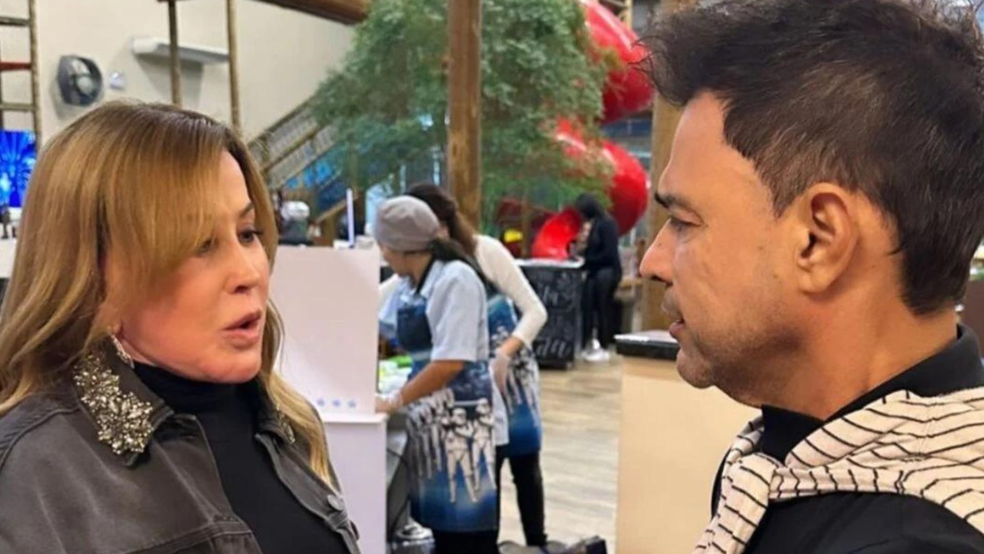 Climão? Zezé Di Camargo e Zilu Godói se reencontram em festa após divórcio polêmico