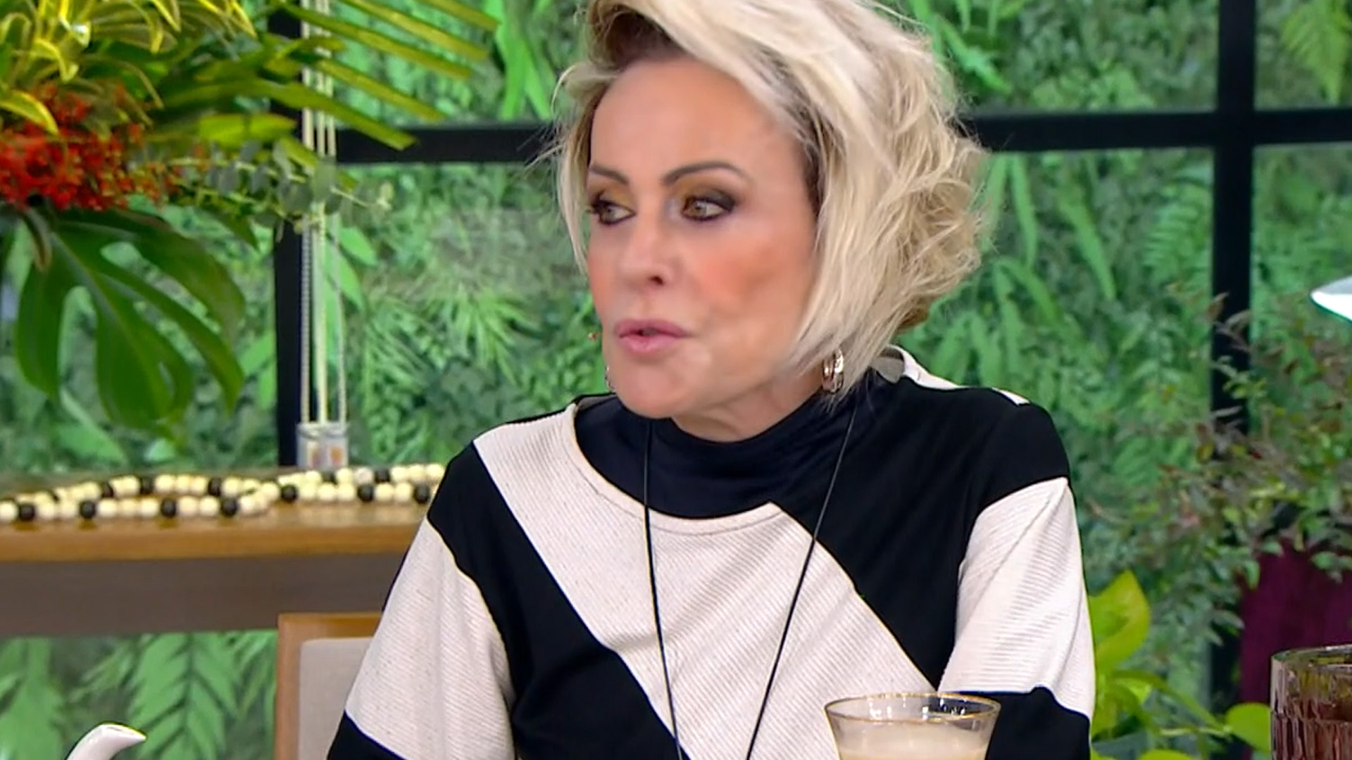 Ana Maria Braga comete “sincericídio” no ‘Mais Você’: “O que tem a ver?”
