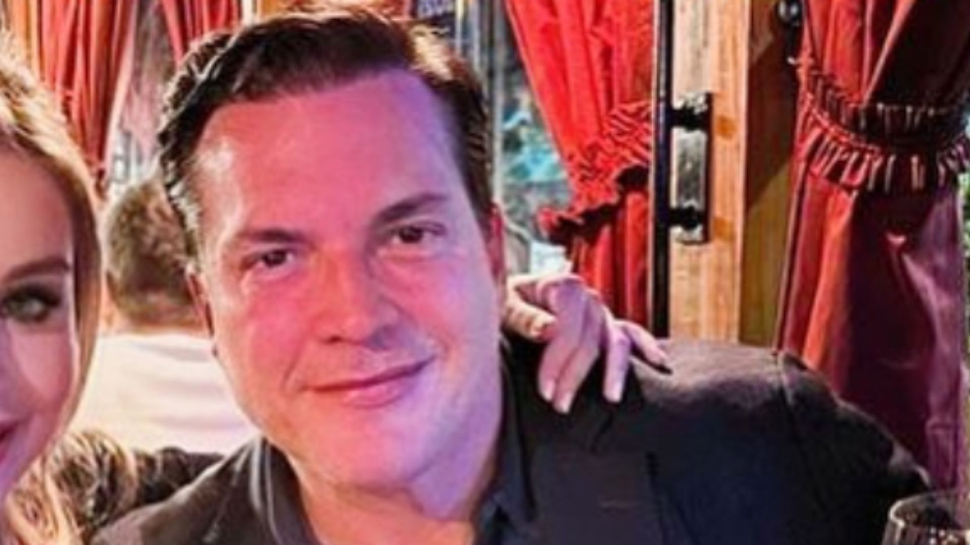 Daniel Boaventura surge ao lado da namorada 20 anos mais jovem: “Que gata”