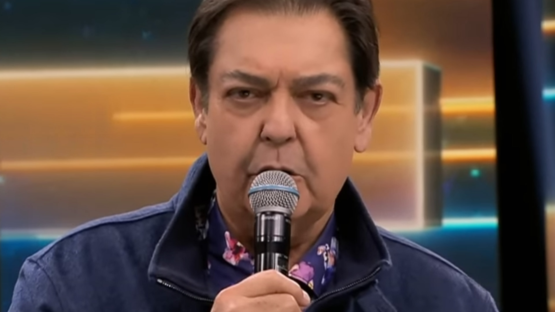 Globo, Record ou SBT? Faustão flerta com emissora após deixar programa na Band