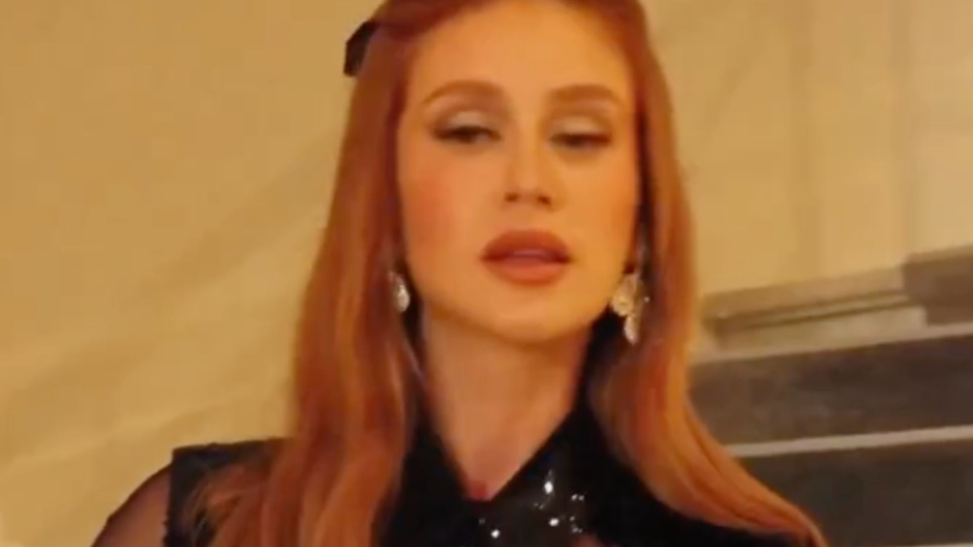 Marina Ruy Barbosa é criticada ao exibir mamilo em público: “Não combina com ela”