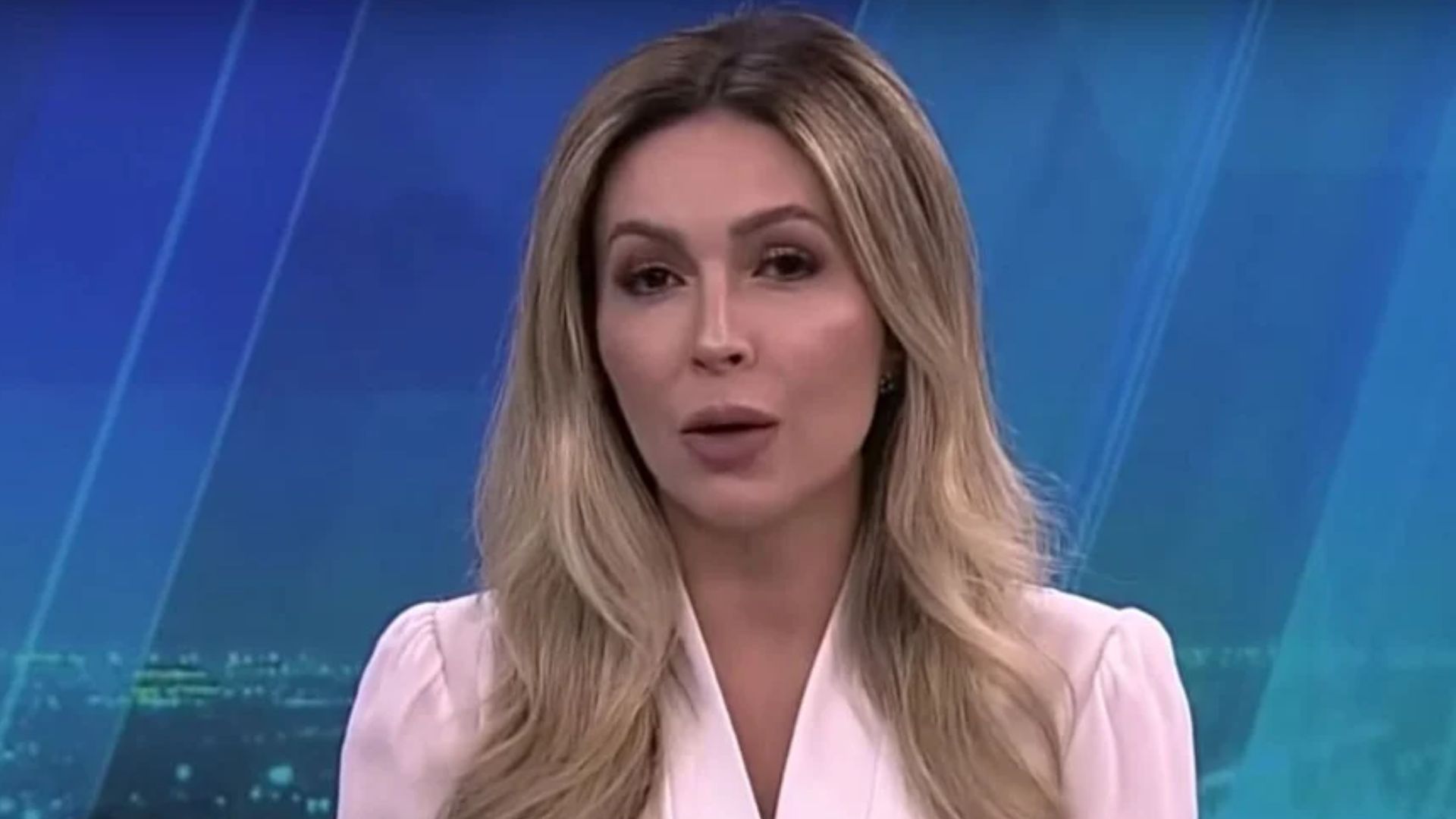 Thalita Oliveira pede indenização milionária após demissão da Record: “Humilhada e coagida”
