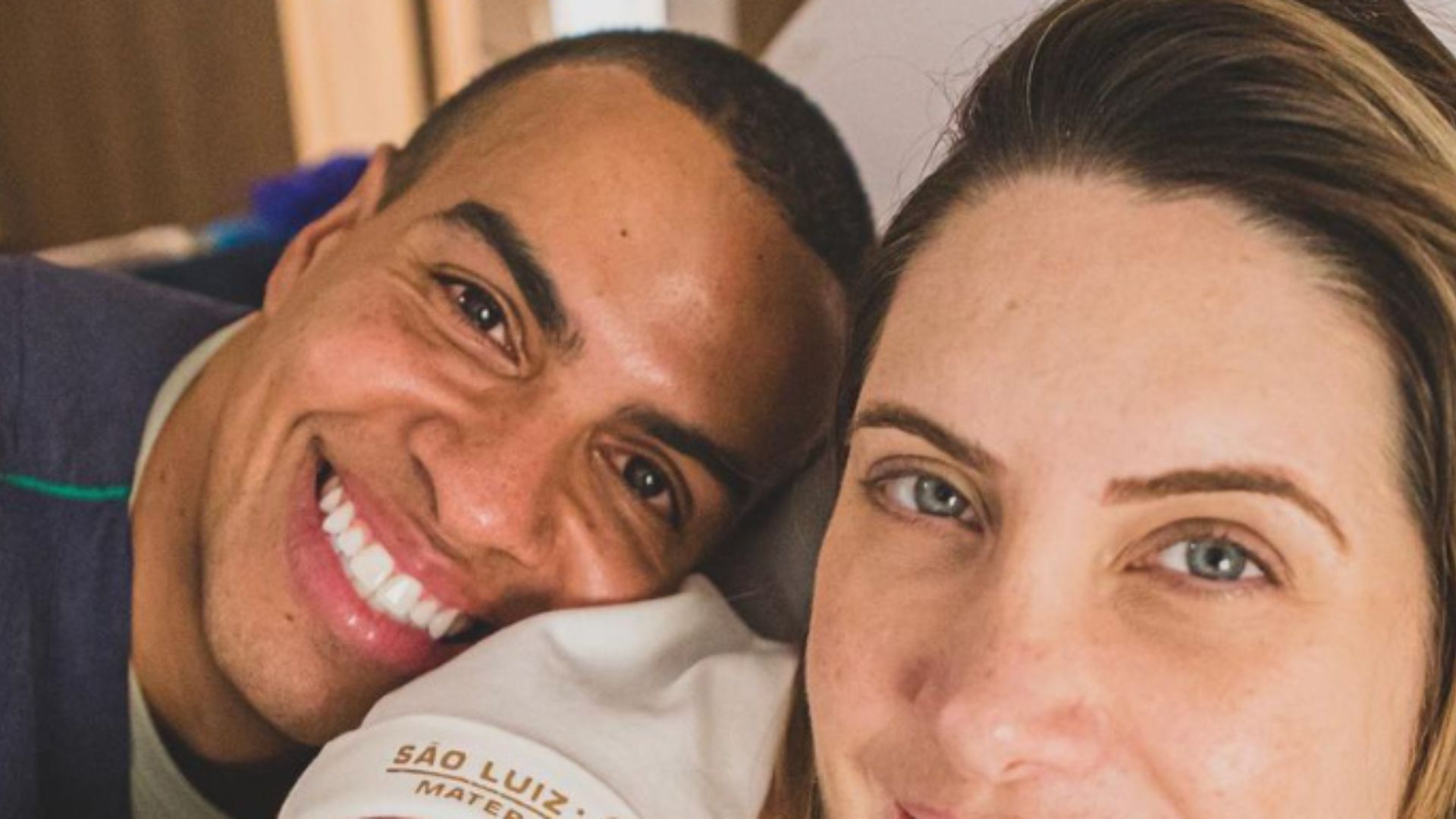 Thiago Oliveira se derrete ao publicar a primeira foto da filha, Ella: “Tão linda”