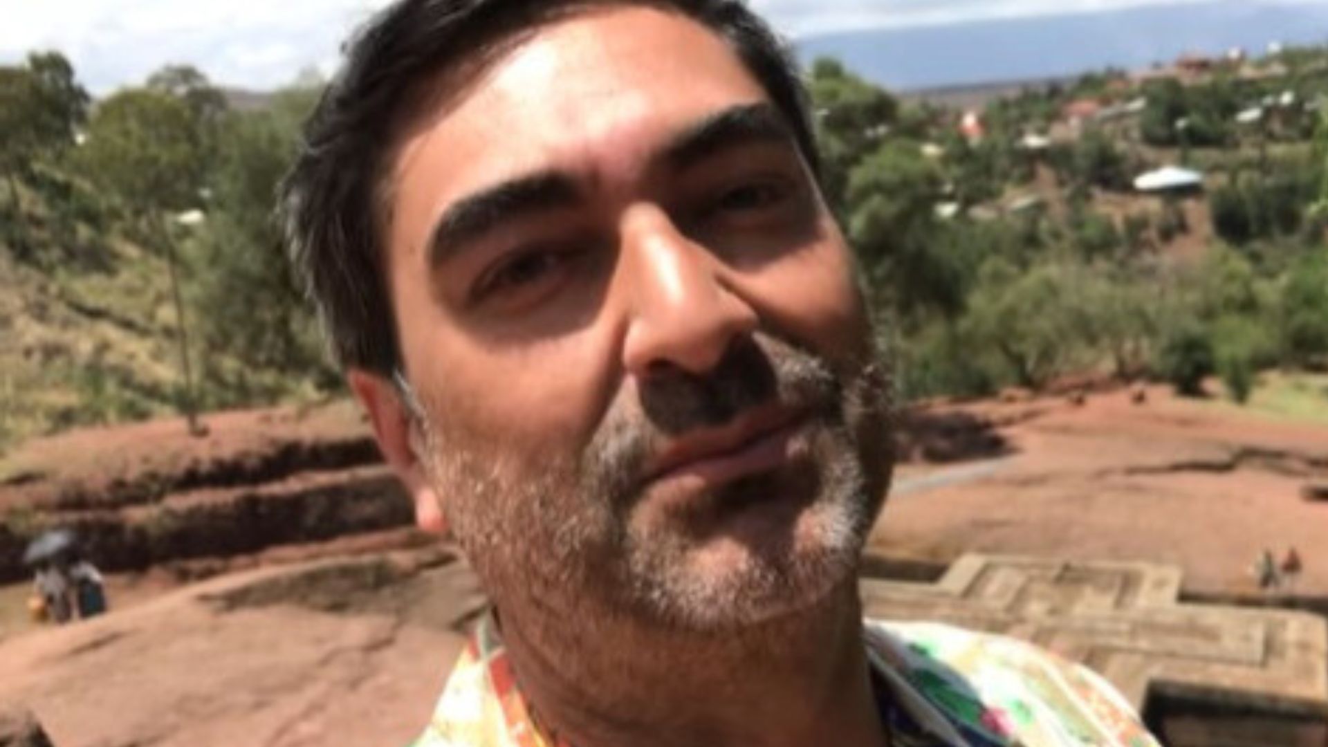 Gente? Zeca Camargo apanha de Guia de Turismo durante viagem: “Eu surtei”