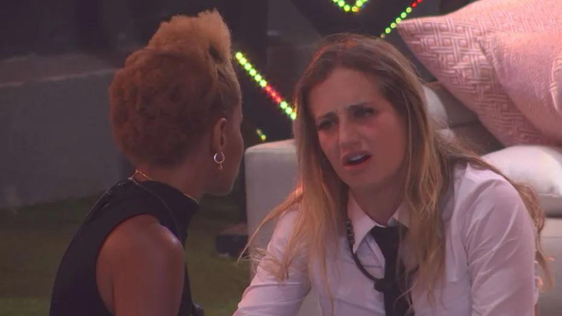 BBB23: Aline Wirley dá sermão em Bruna Griphao por atitudes com brother: “Cuidado”