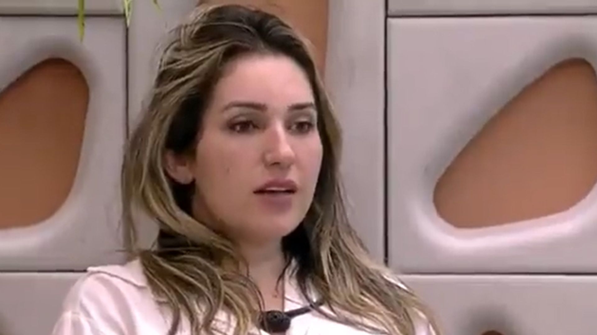 BBB23: Amanda detona ‘passada de pano’ para brother: “Acariciando”