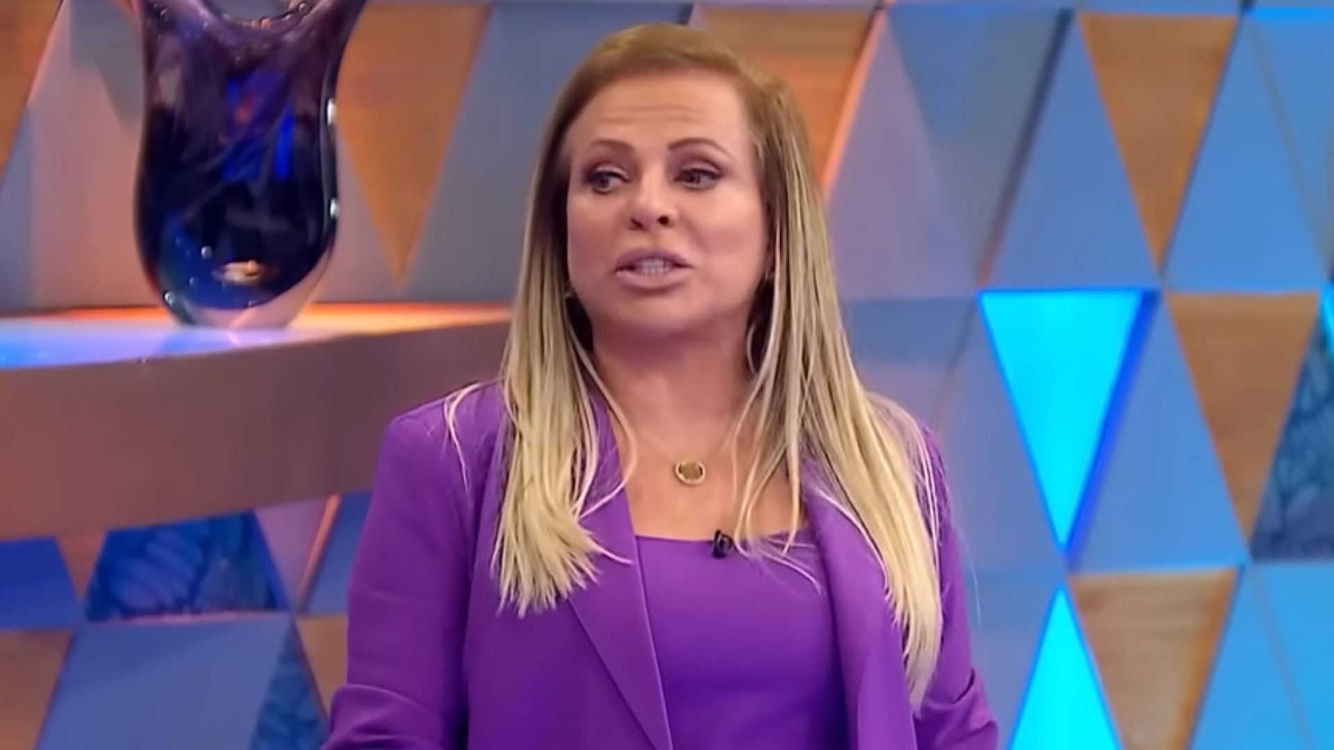 Christina Rocha se pronuncia e lamenta fim do Casos de Família: “Chegou ao fim”