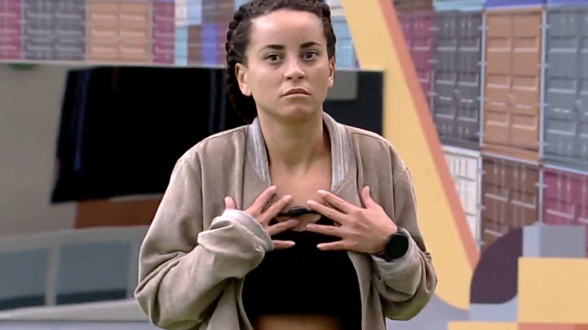 BBB23: Domitila aperta botão misterioso e puxa rival para o Quarto Branco: “Bora”