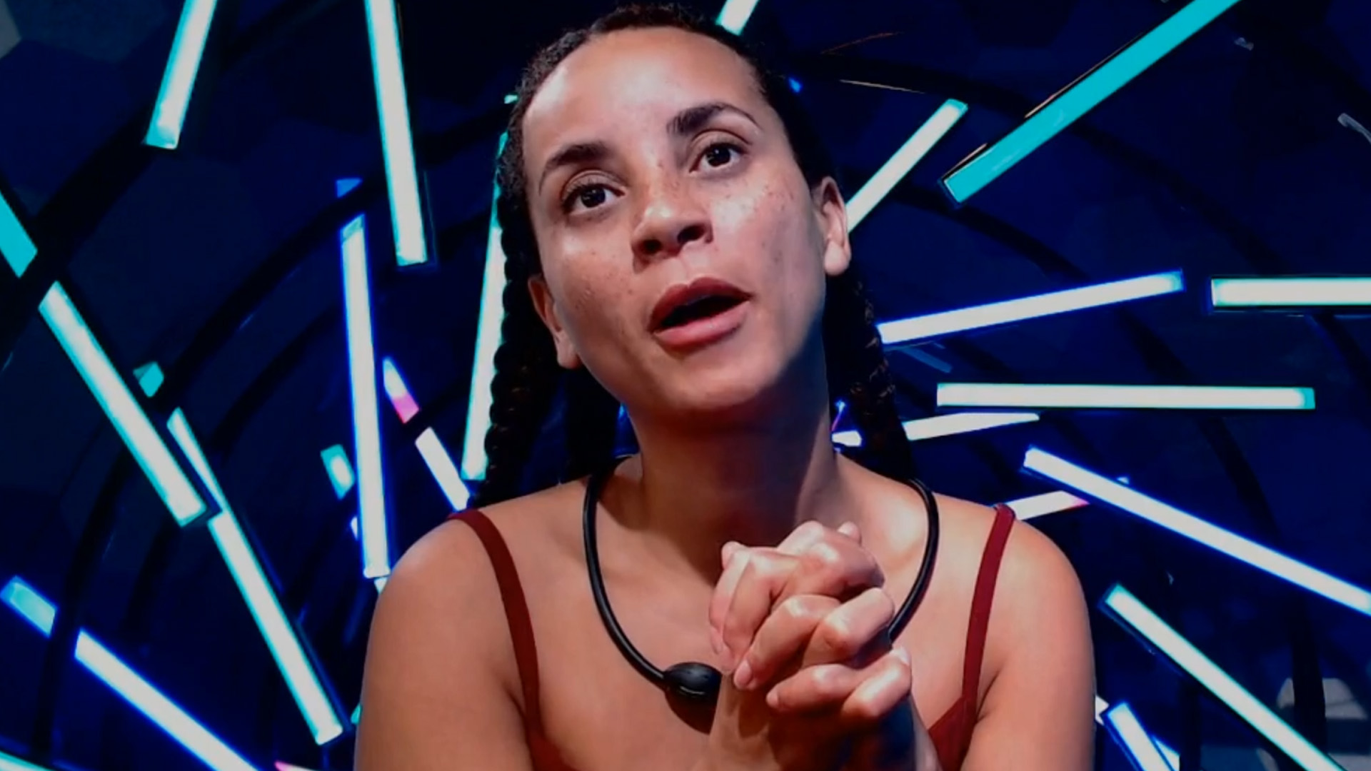 BBB23: Domitila faz pedido desesperado à família no Raio-X: “Pressão demais”