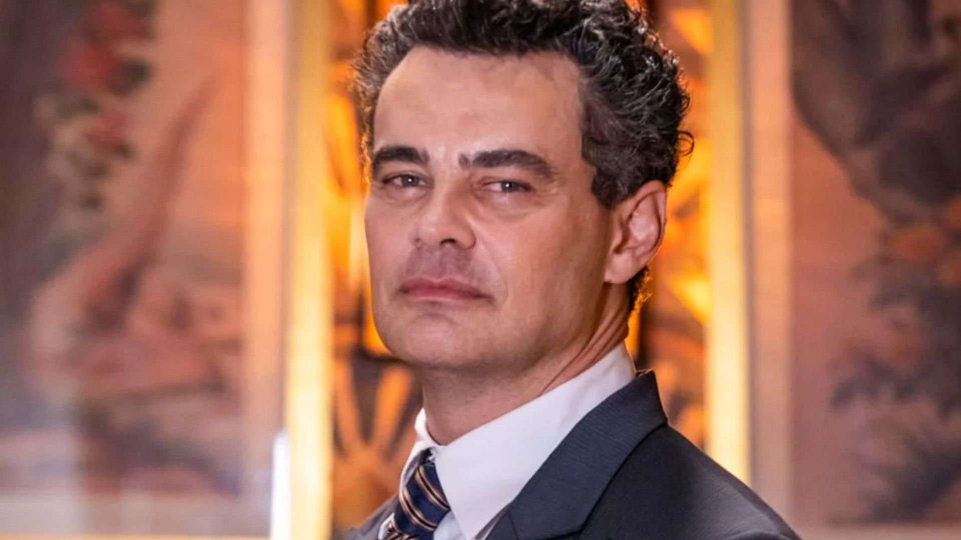 Amor Perfeito: Amante bonitão de Érico retorna e implora: “Não se case”