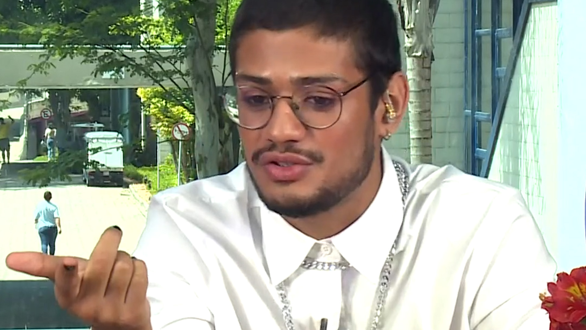 Gabriel Santana tem momento sincero no ‘Mais Você’: “Achei que tinha acabado”