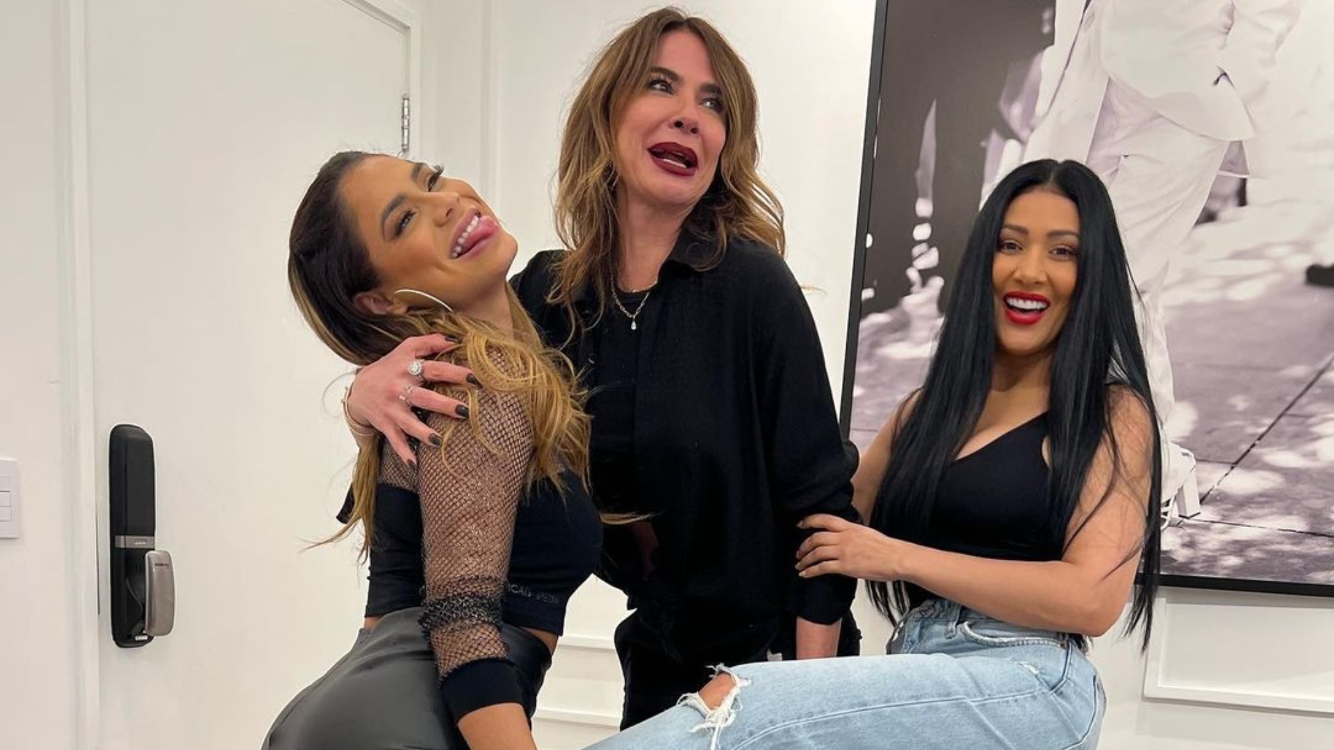 Simaria, Lexa e Luciana Gimenez surgem juntas em encontro inédito: “De milhões”