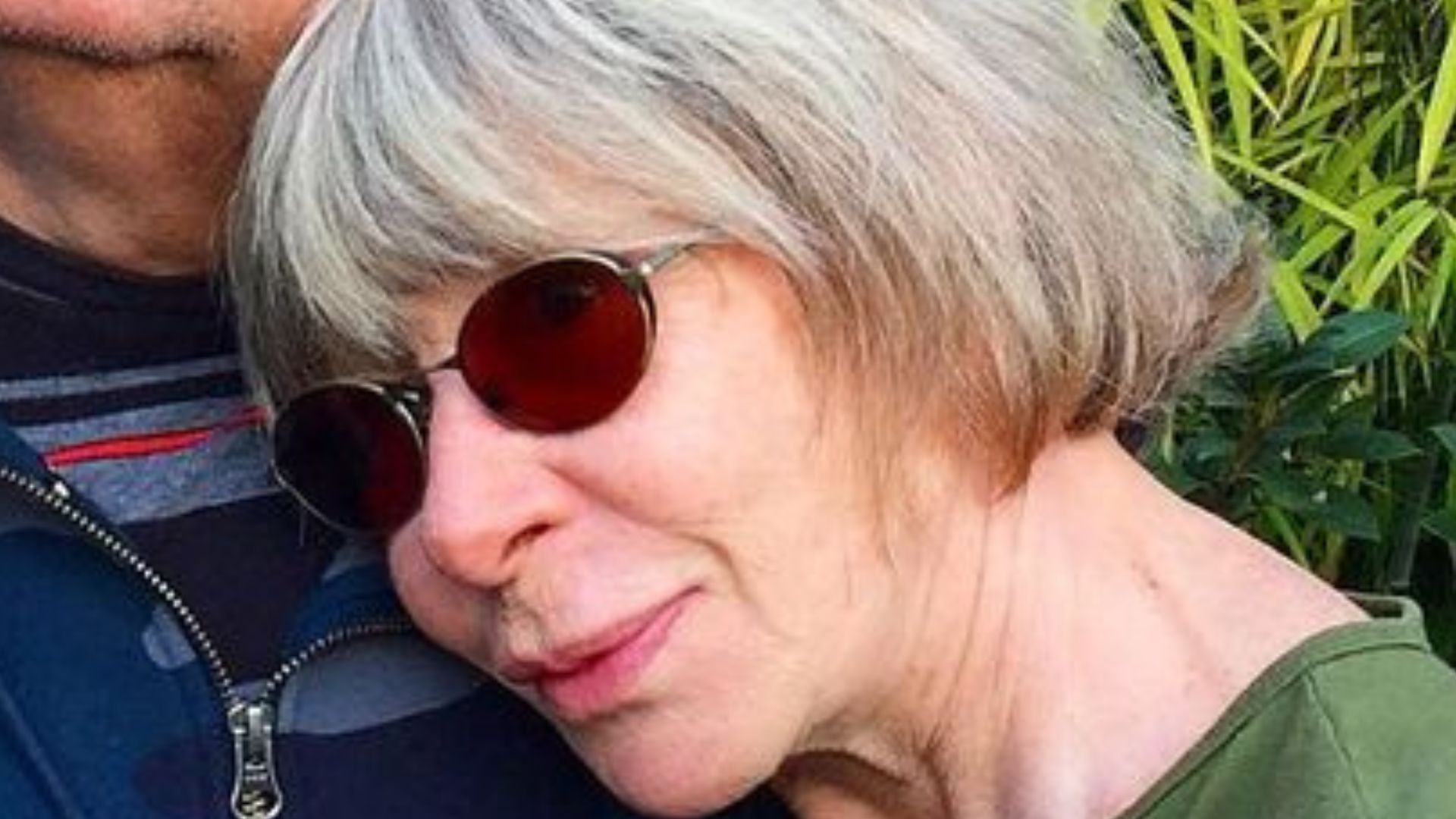 Rita Lee surge em momento íntimo com marido e surpreende: “Casal perfeito”