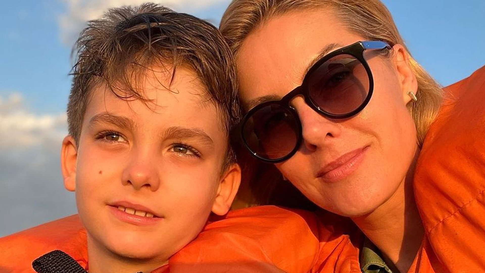 Ana Hickmann promete “dias de sol” para o filho durante crise familiar: “Renovar”