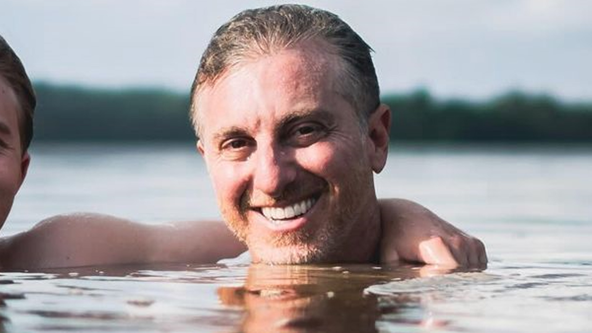 Luciano Huck publica fotos raras do filho Benício e confessa: “Puxou a mãe”
