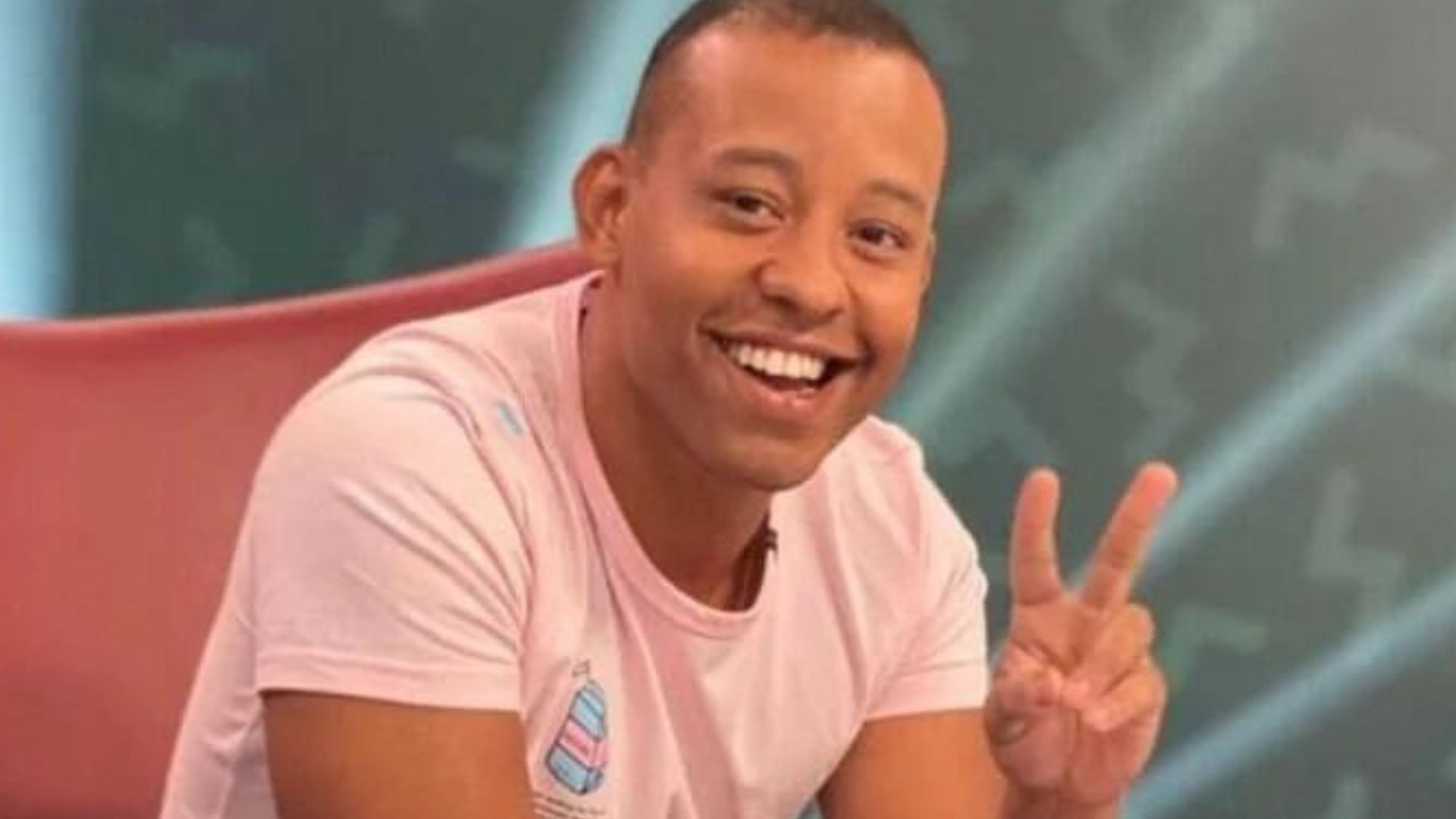Tá rolando! Mussunzinho vive romance com ex-atriz da Globo após separação