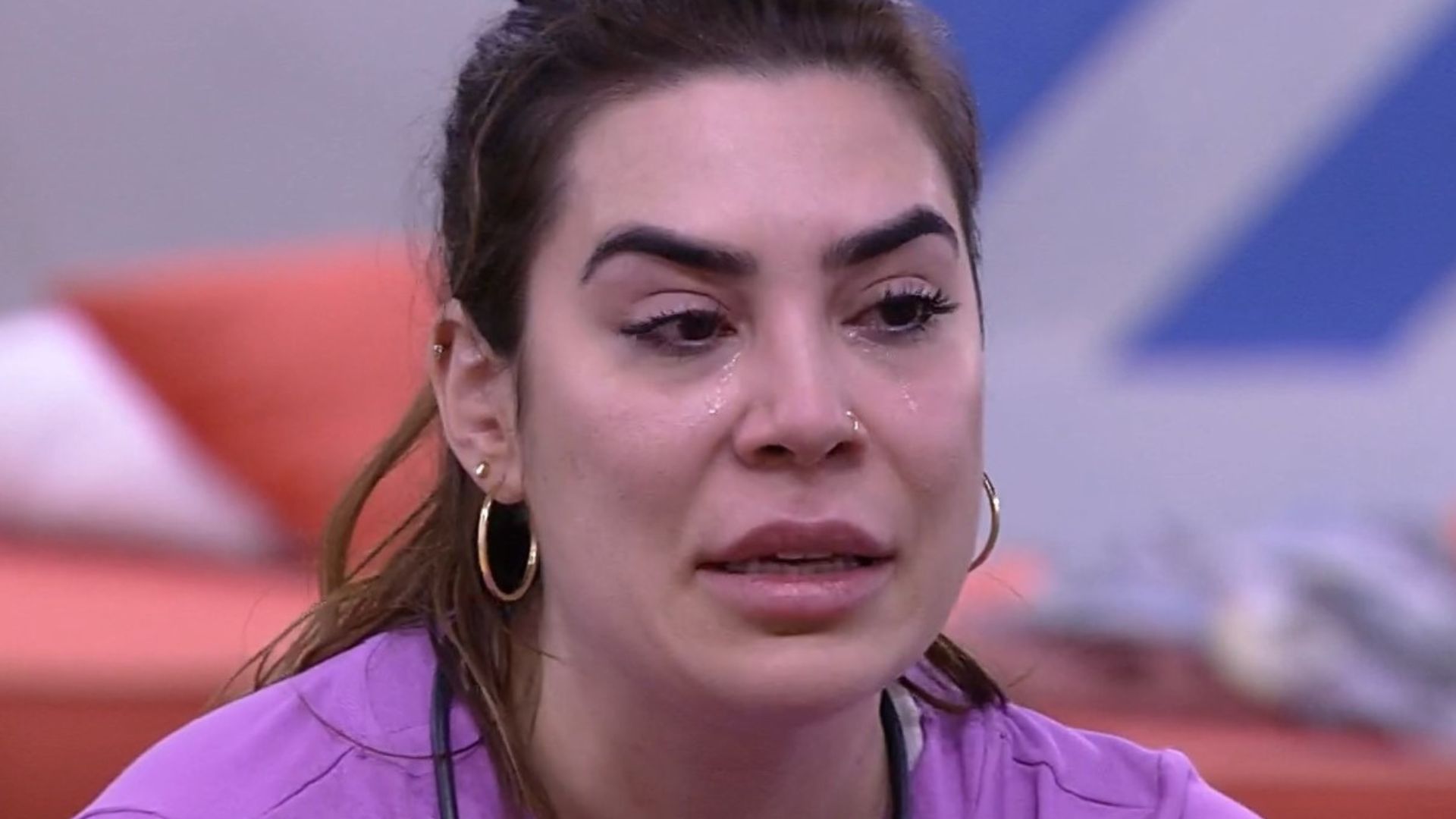 Ex-BBB Naiara Azevedo presta queixa por suposta agressão de namorado