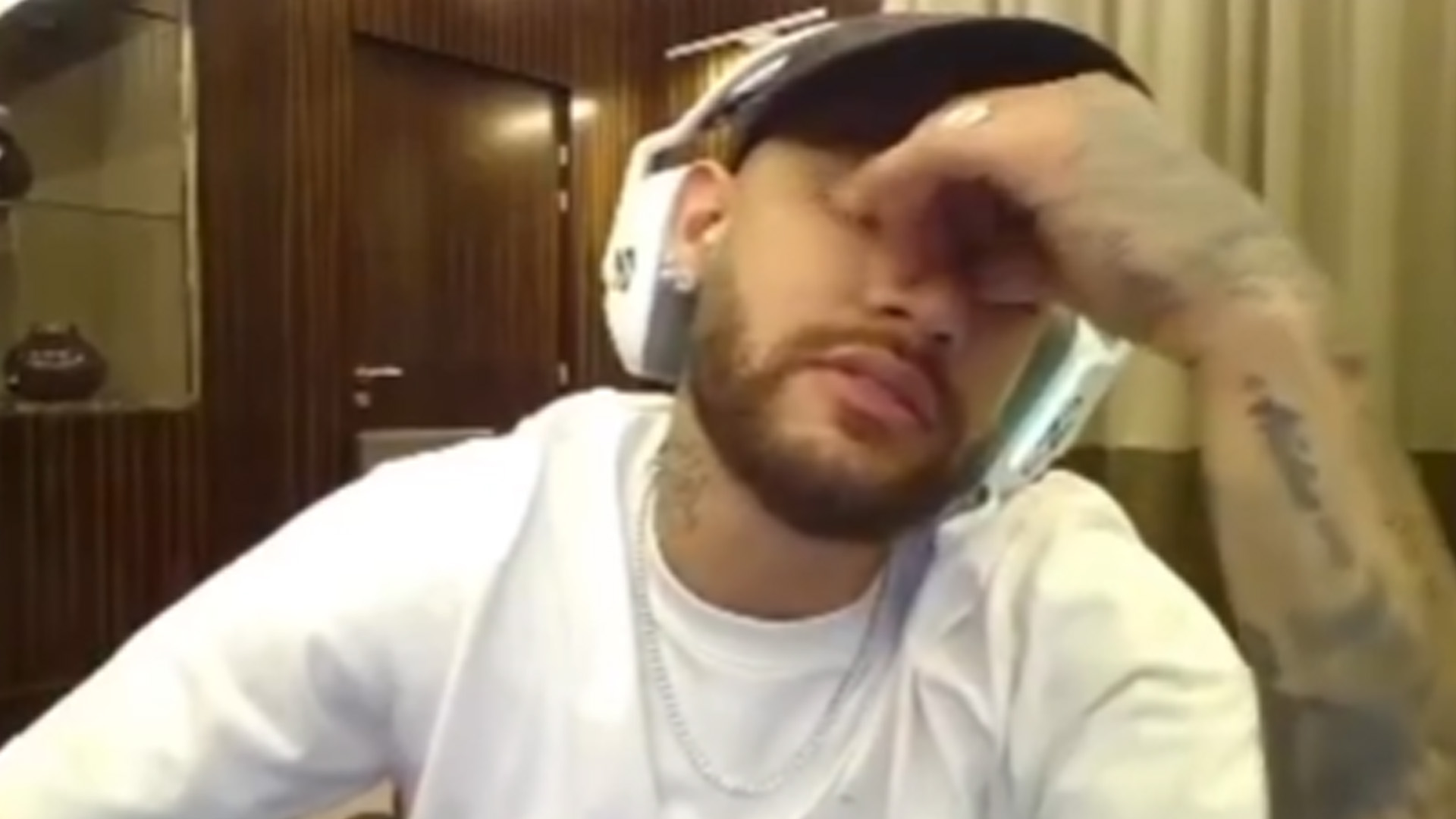 Que fase! Neymar é acusado de explorar empregada doméstica e pode pagar R$ 2 milhões
