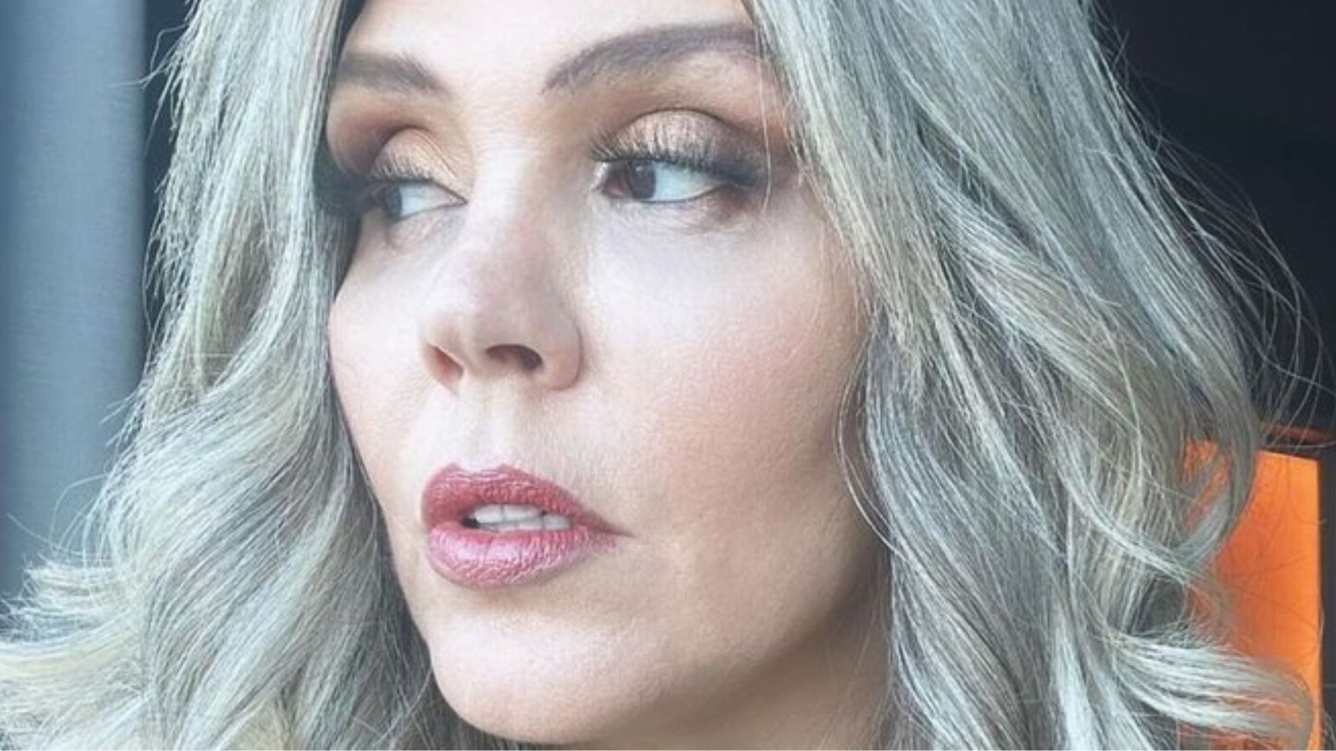 Simony faz desabafo ao receber notícia de nova biópsia: “Angustiada”