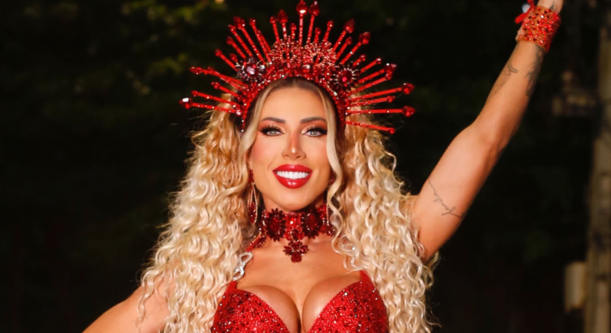 Tati Minerato entrega segredos do Carnaval e fala sobre pretendentes: ‘Não faço…’