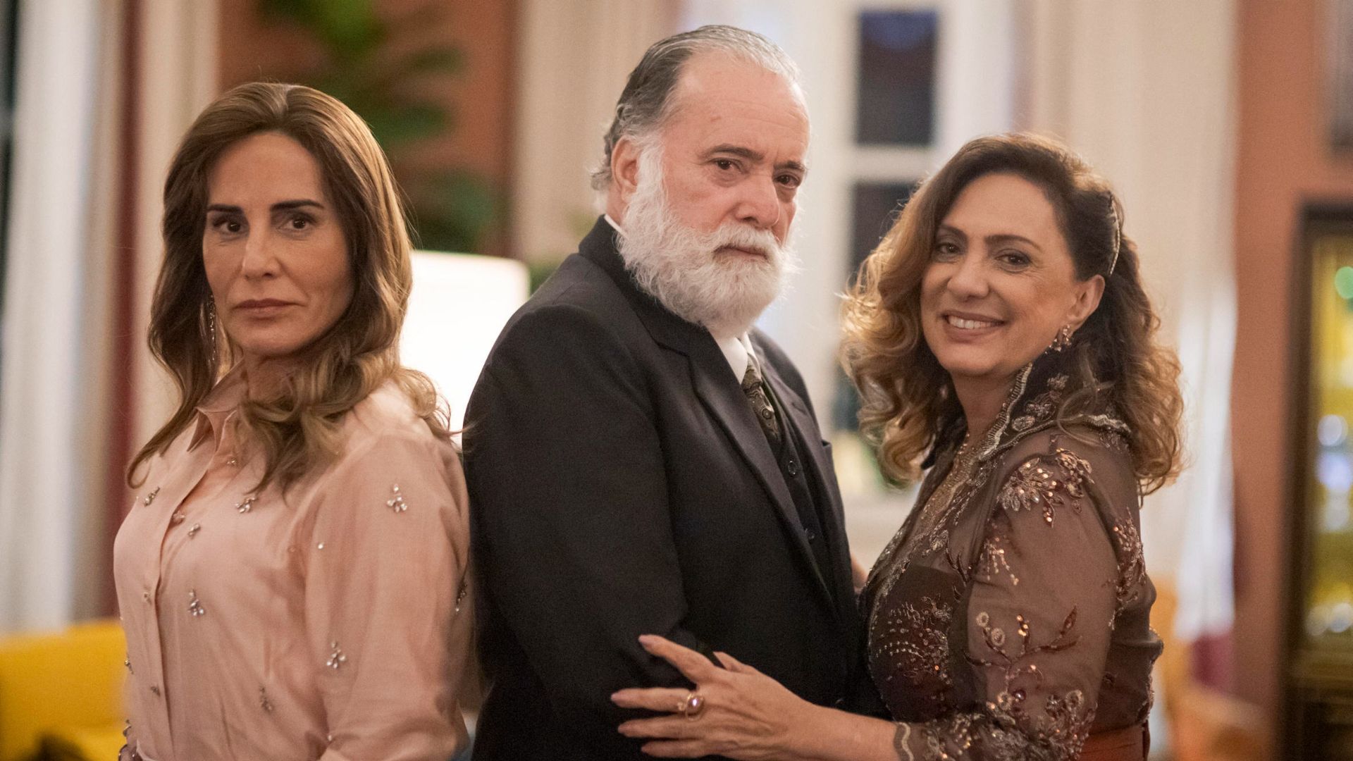 Terra e Paixão: Resumo semanal de 20 de novembro a 25 de novembro