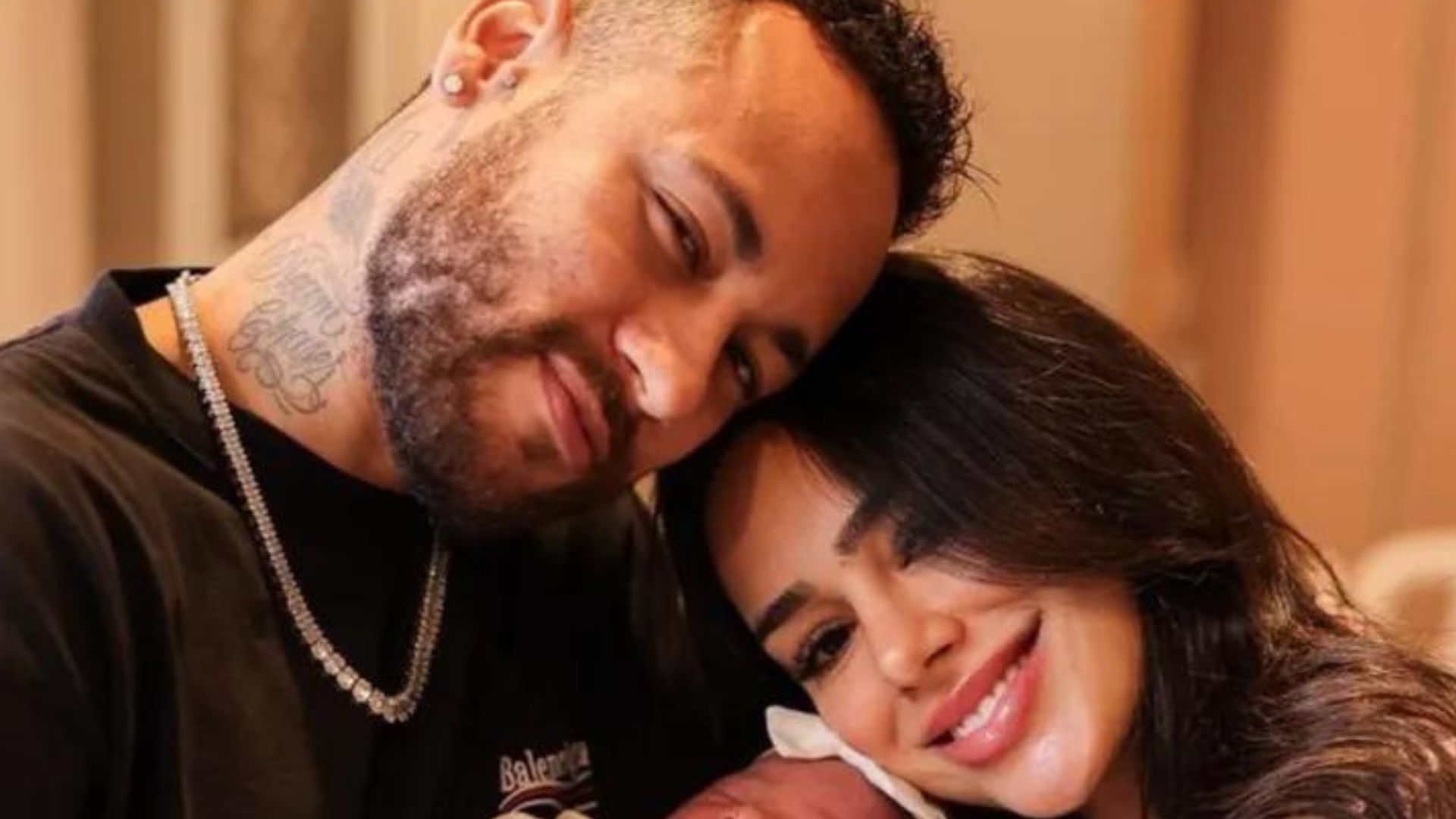 Aparência da filha de Neymar e Bruna Biancardi divide opiniões: “Cara dele”