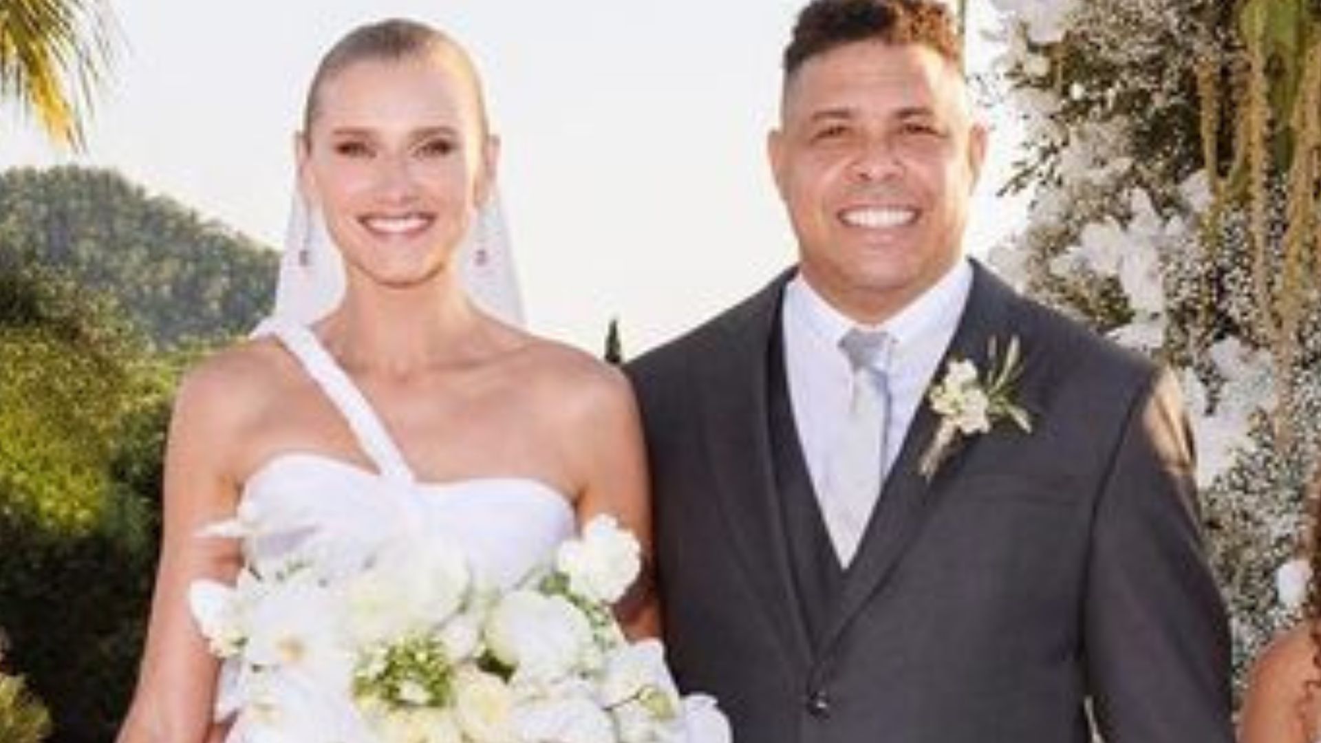 Show de maturidade! Celina Locks exalta herdeiros de Ronaldo: “Nossos filhos”