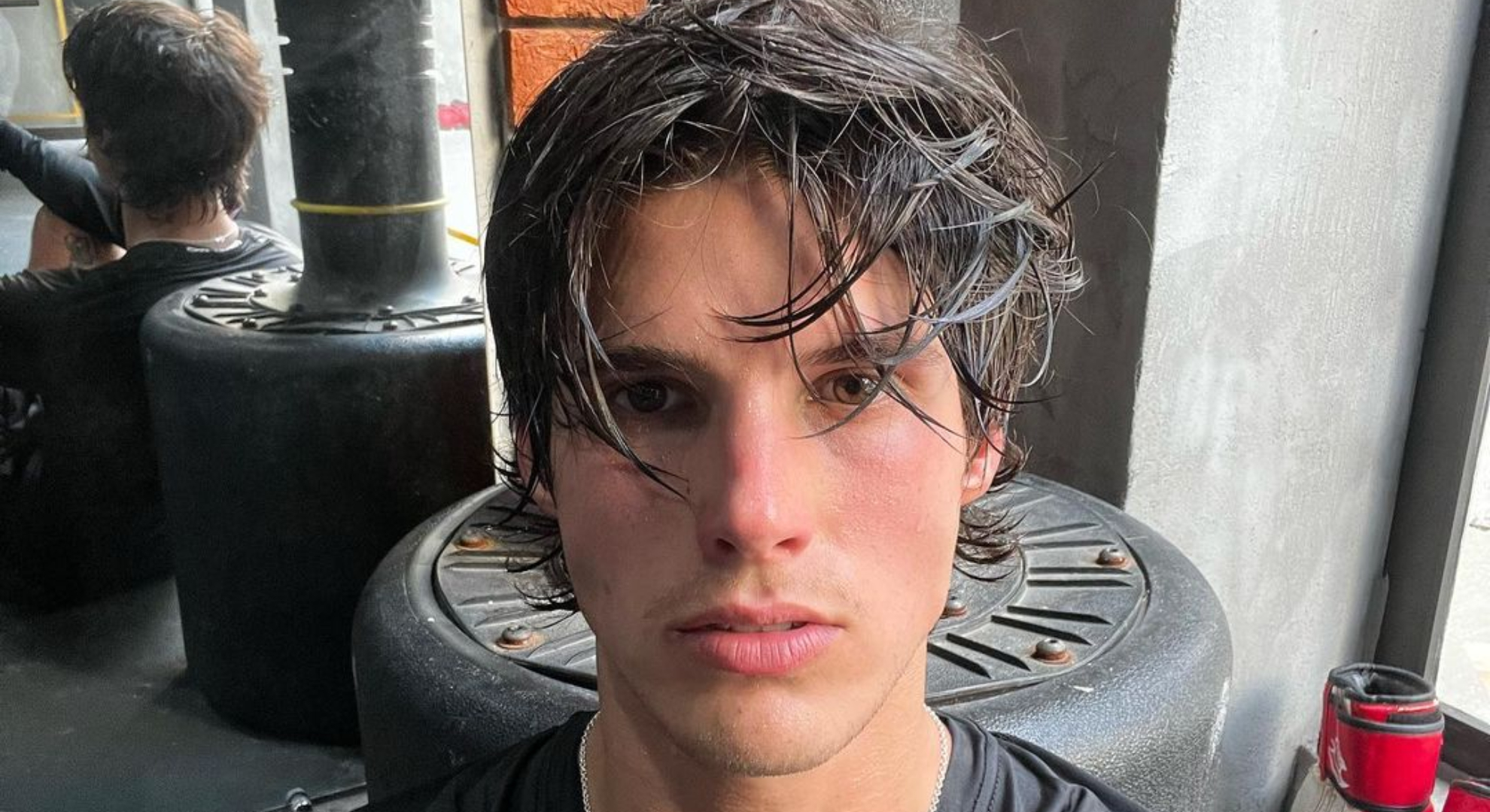 Ex-BBB Gabriel Fop se joga no ringue e aposta em carreira de lutador