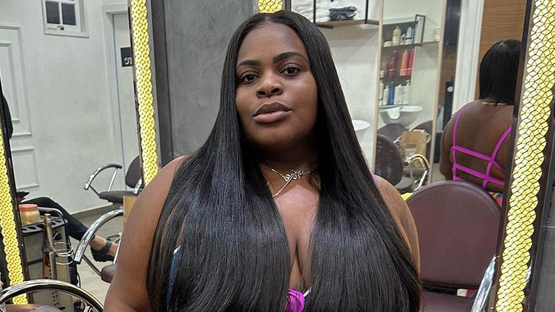 Renovada, Jojo Todynho exibe novo visual e deixa barriga de fora: “Emagreceu muito!”