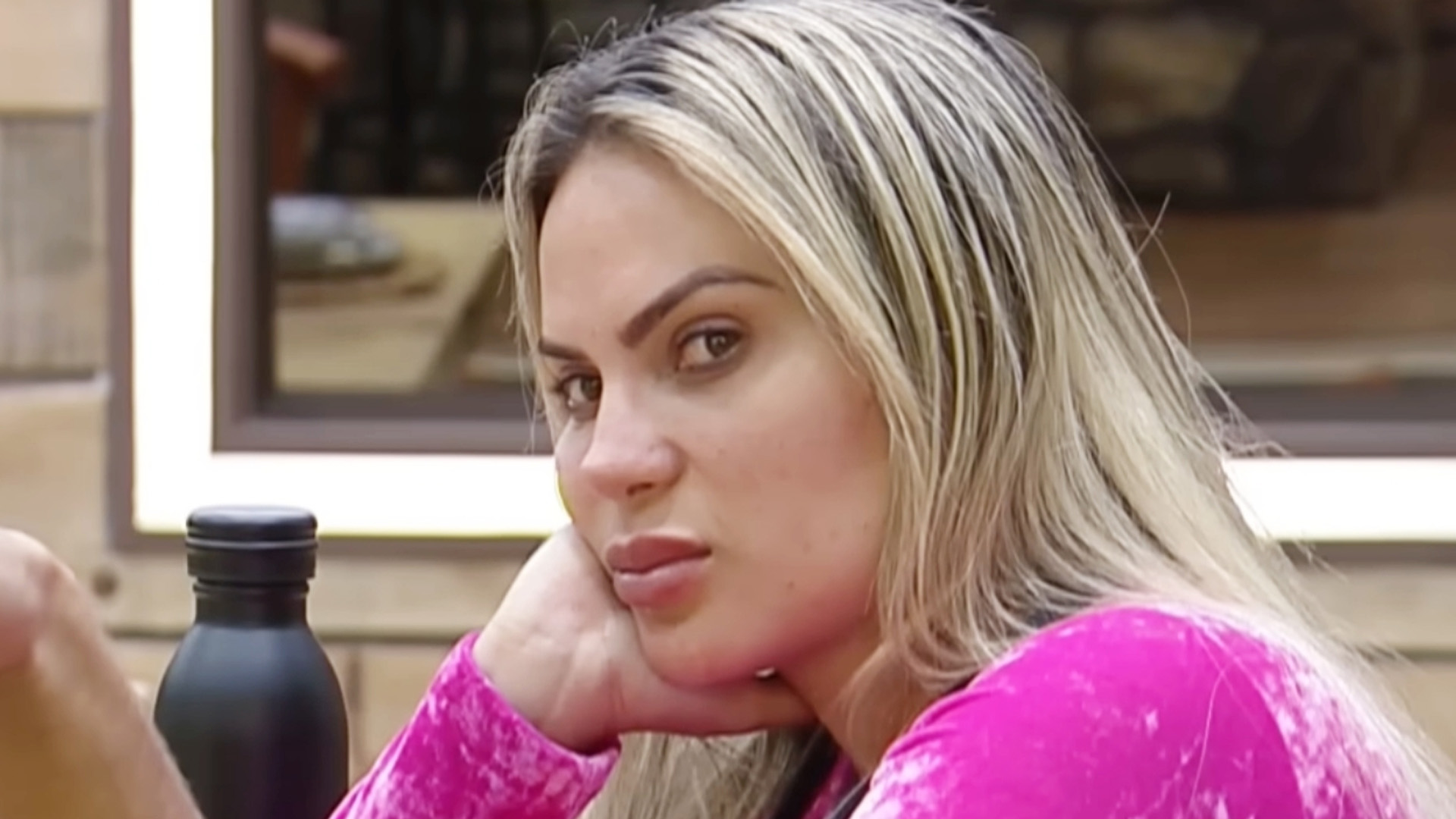 A Fazenda 15: Após mensagem externa, Kally recalcula rota e toma decisão: “Esquecer…”