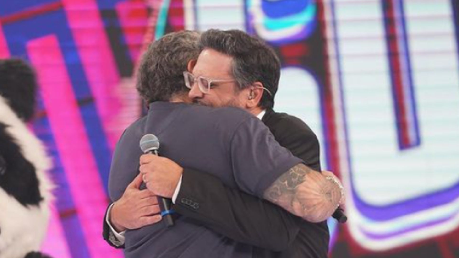Lúcio Mauro Filho faz homenagem emocionante para Marcos Mion: “Vida longa ao Caldeirão!”