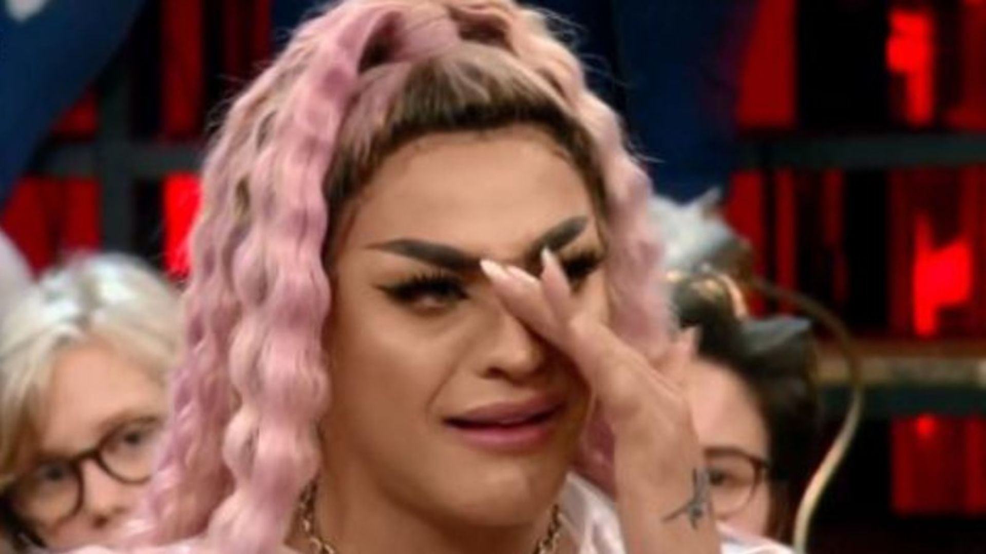 Pabllo Vittar se desespera com possível proibição do casamento gay: “Que retrocesso”
