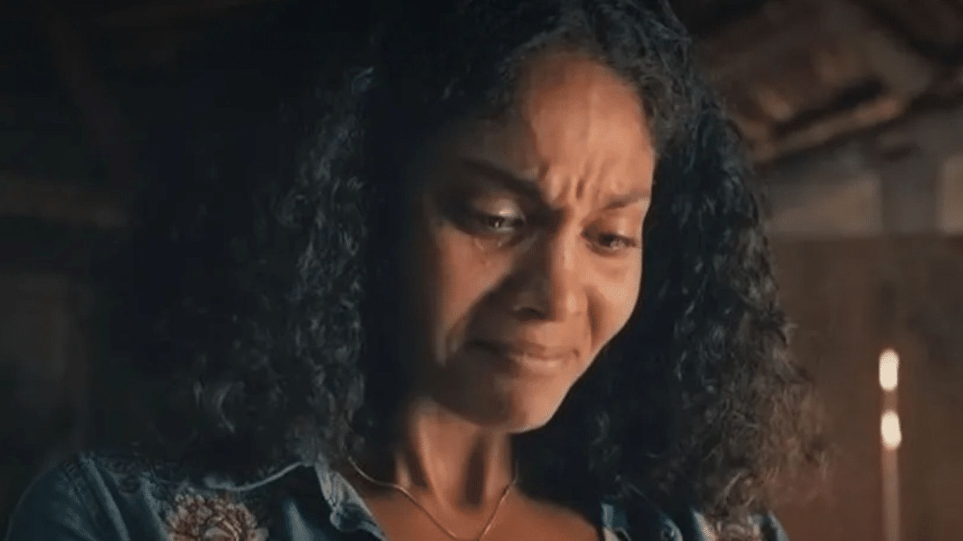 Terra e Paixão: Após indisposição, Aline toma atitude surpreendente com descoberta: “Não quero!”