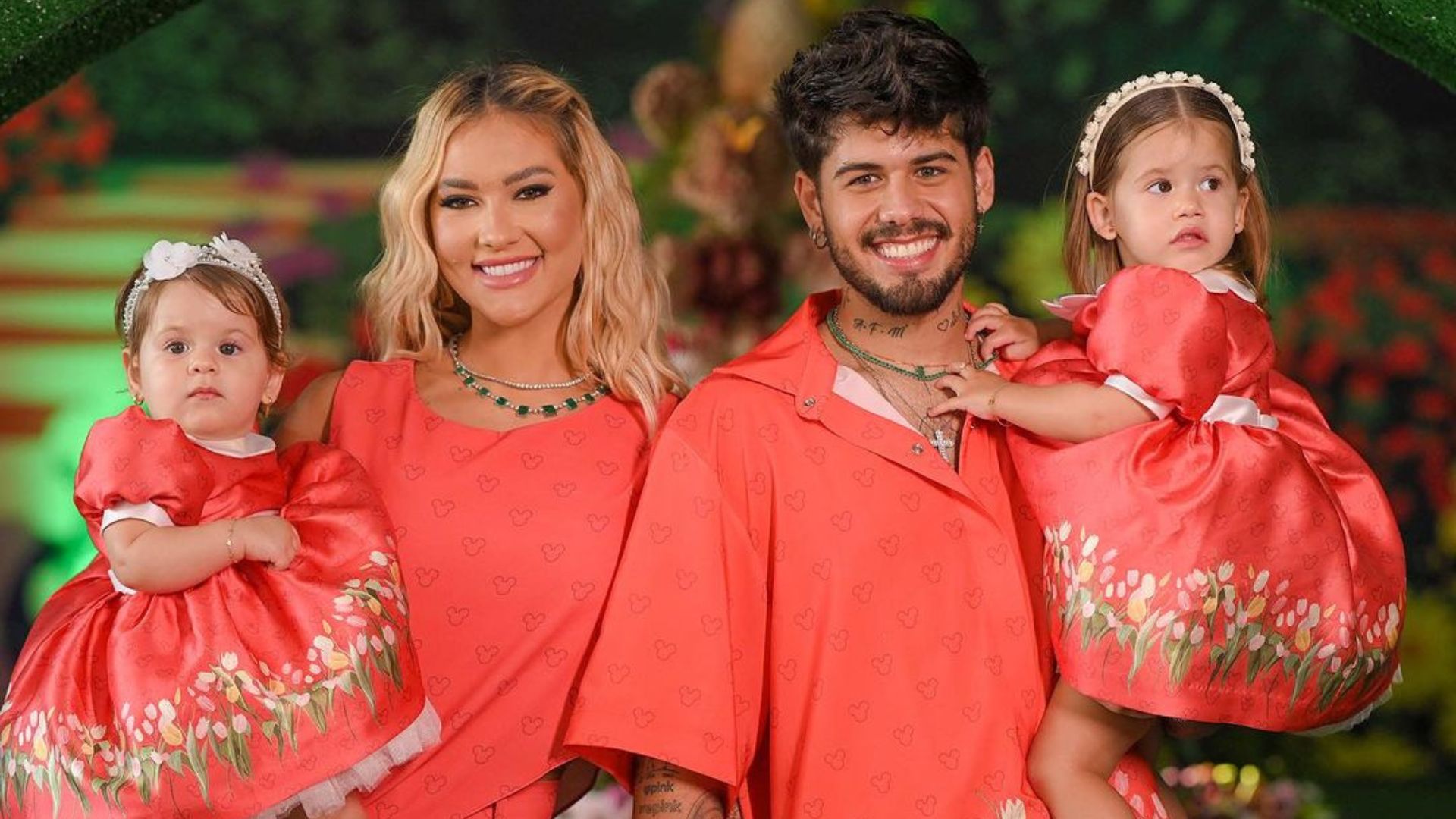 Virginia e Zé Felipe combinam looks com as filhas para aniversário de Maria Flor
