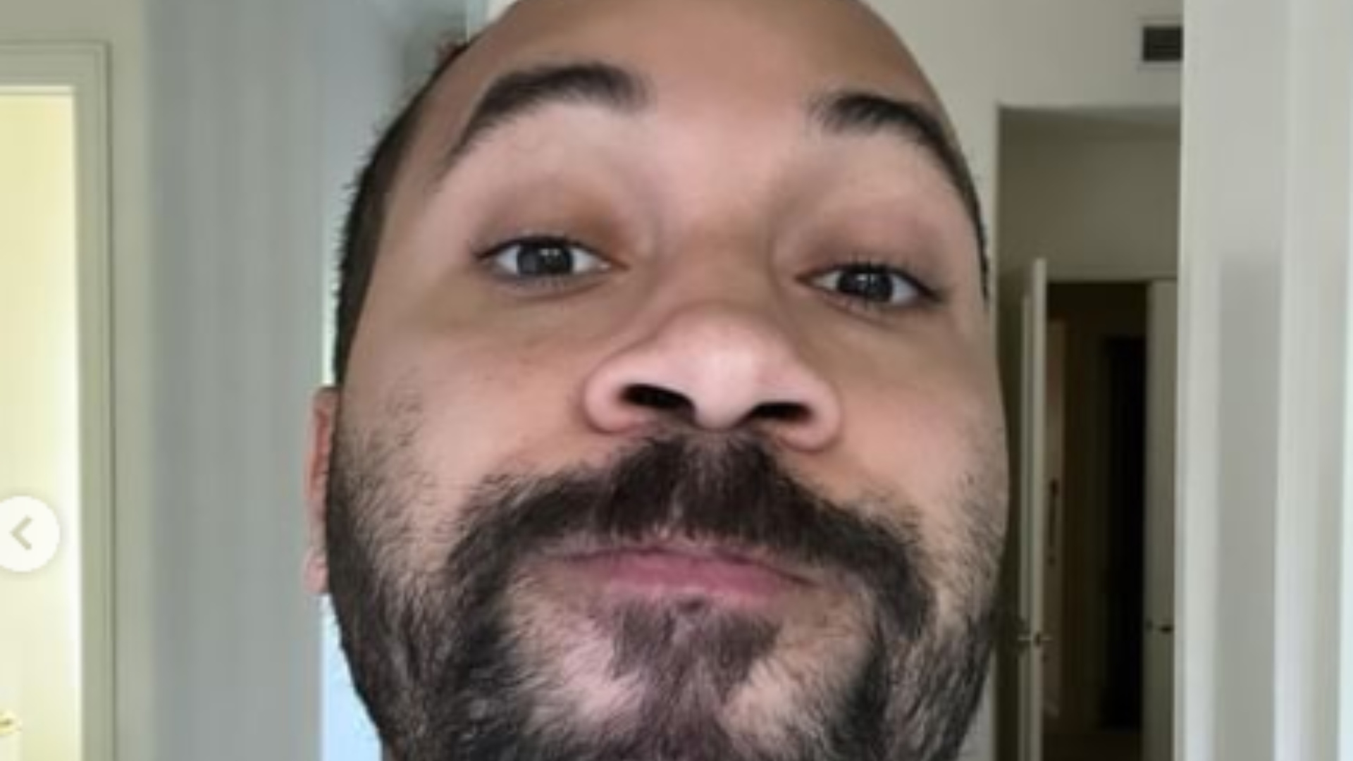 Gil do Vigor encara mudança e dá repaginada no visual: “Carinha de bebê”