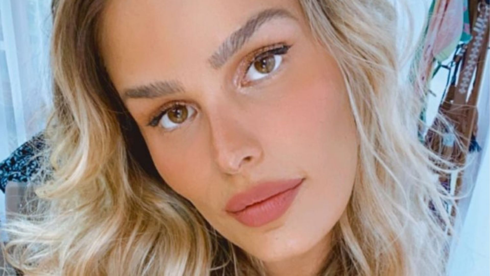 Yasmin Brunet é acusada de criar fake para se defender após polêmicas: “Ela fez”