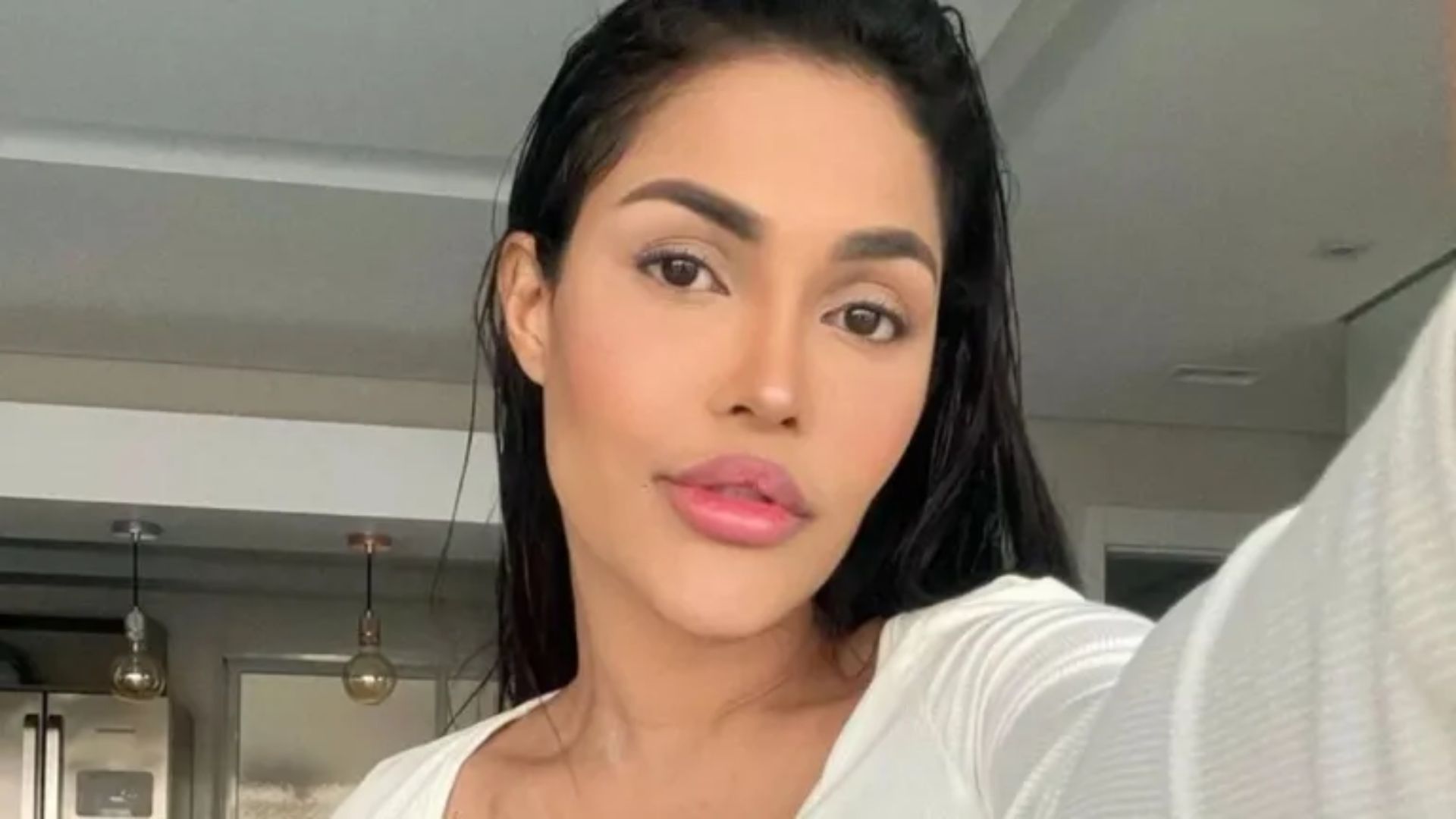 Após término, Flay revela lista de requisitos para o homem ideal: “Expectativas destruídas”