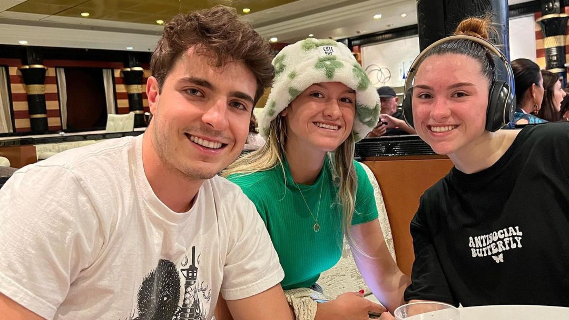 Filhos de Gugu Liberato surgem unidos mesmo com a briga judicial: “Comemorando”