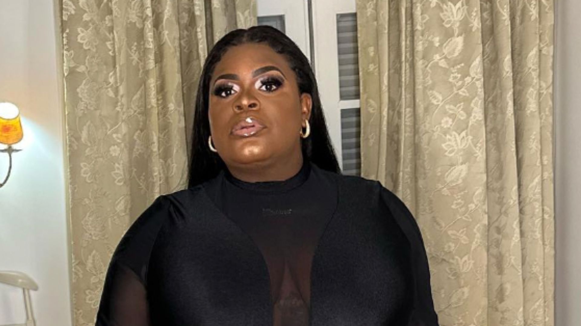 Jojo Todynho surge sequinha com look totalmente transparente após bariátrica: “Chocante”