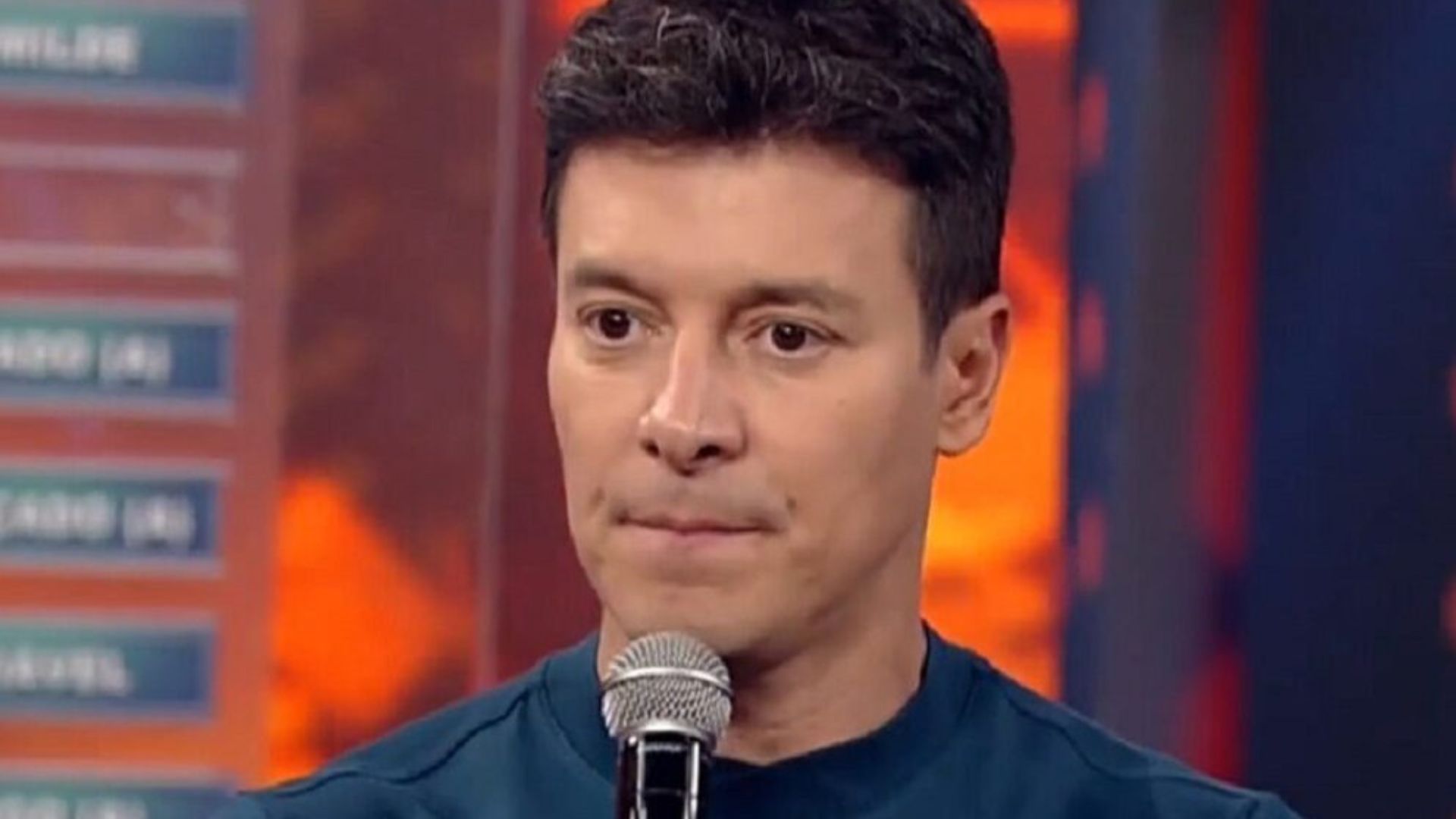 Rodrigo Faro rompe silêncio após rumores de saída da Record: “Meu contrato”