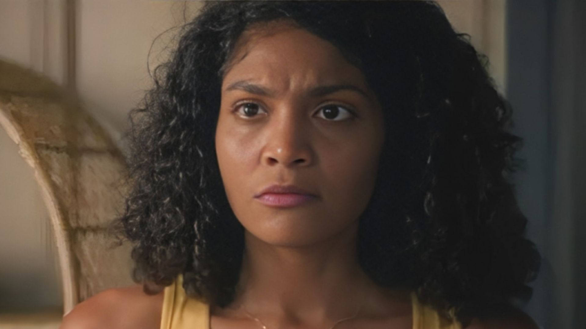 Terra e Paixão: Após assinar contrato, Aline se desespera com surpresa: “Como?”