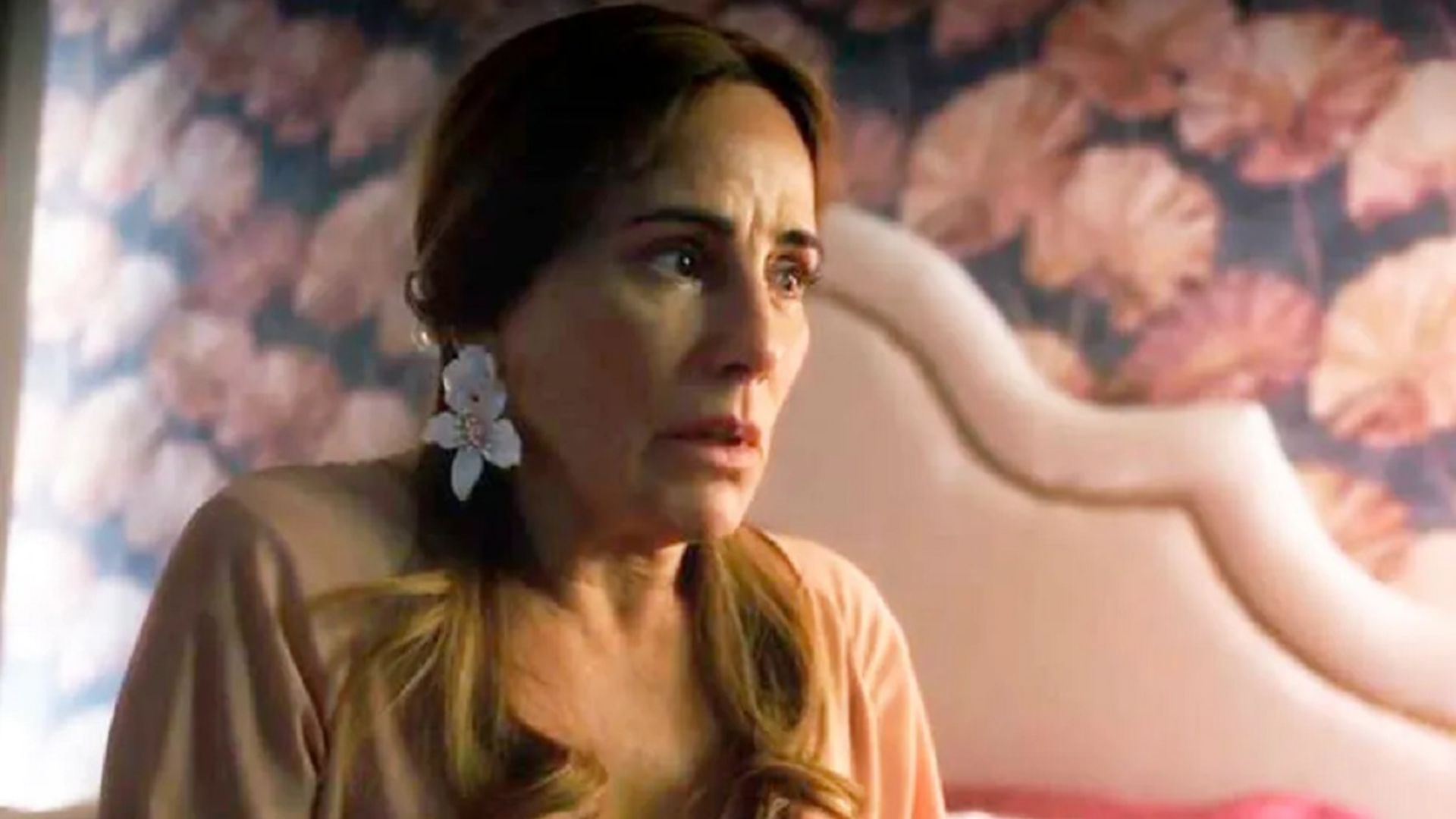 Terra e Paixão: Após morte misteriosa, Irene é desmascarada e acusada de assassinato