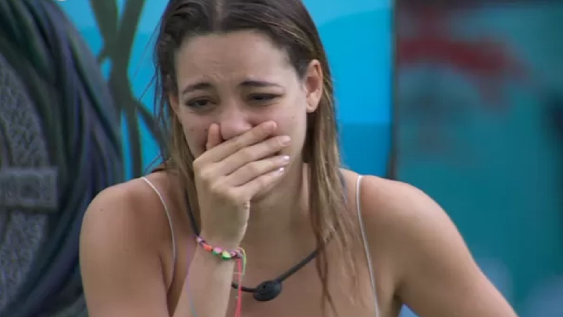 BBB24: Beatriz deixa pum escapar e sufoca brother: “Alguém me tira daqui”