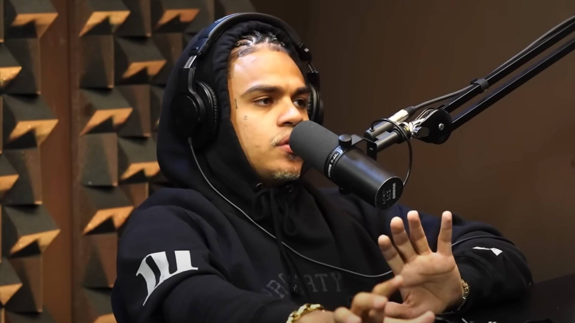 Após suposta traição, MC Cabelinho adere à poligamia: “Enjoo das pessoas”