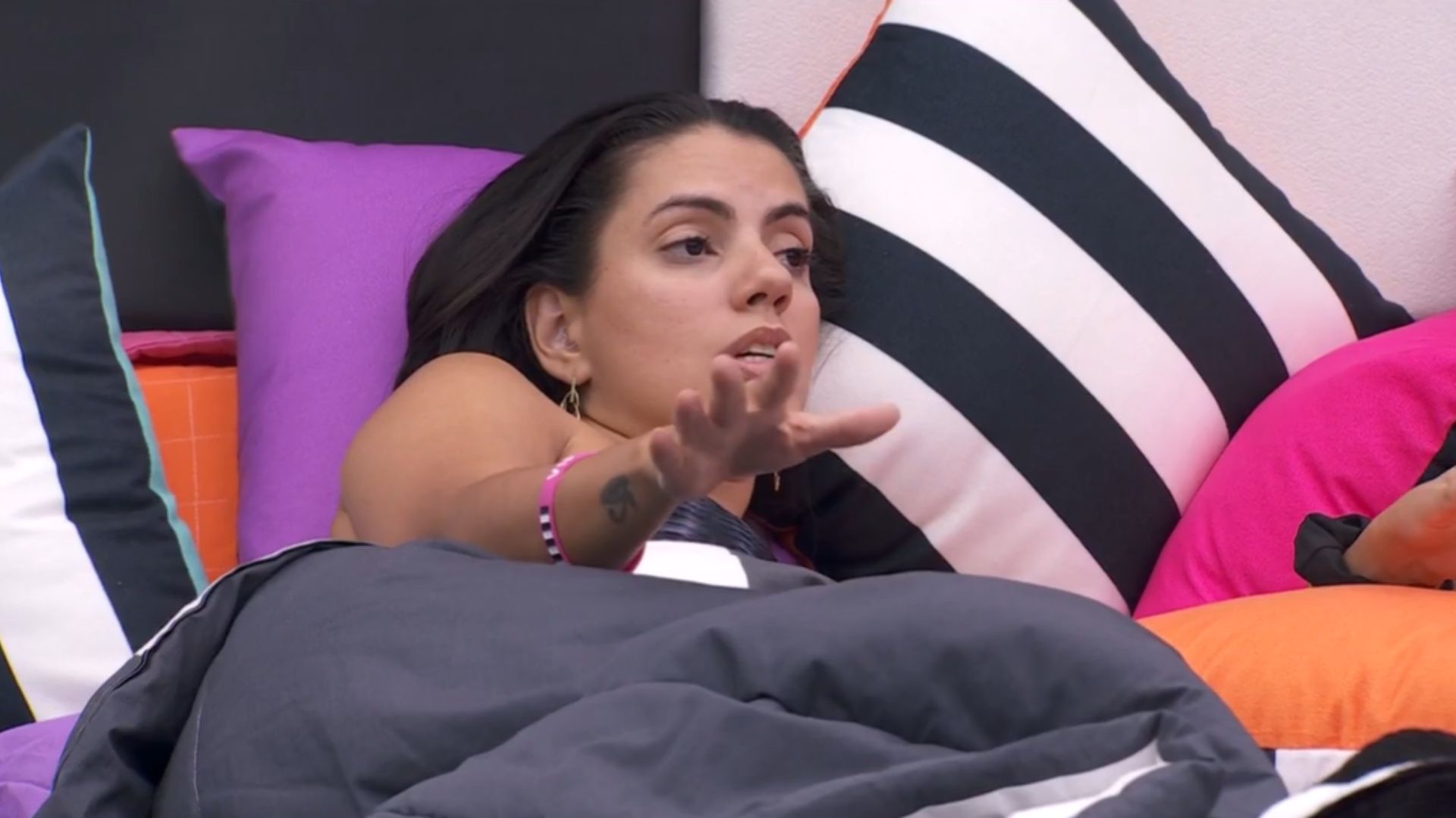 BBB 24: Fernanda propõe aliança e Rodriguinho exige segredo: “Boca de siri”