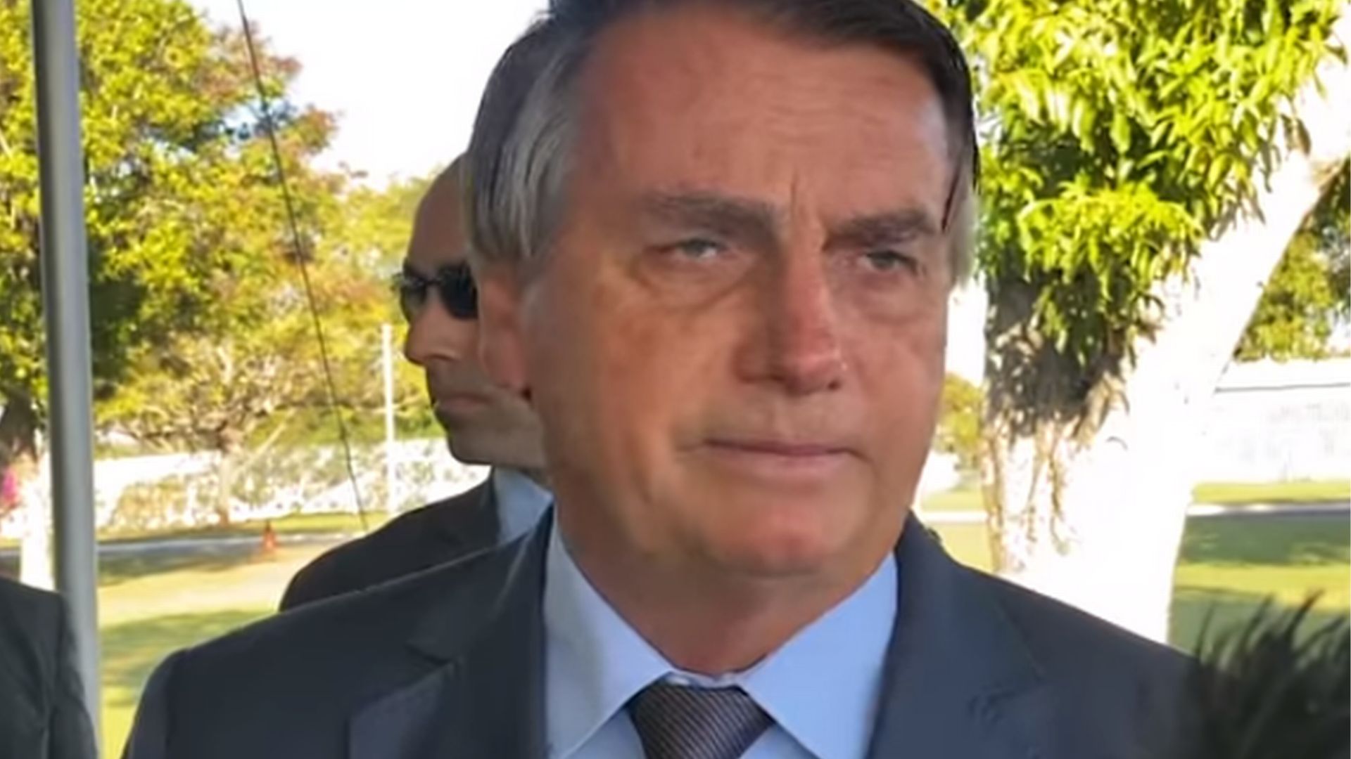 Surtou? Bolsonaro se pronuncia após colocar tornozeleira eletrônica: ‘Eu…’