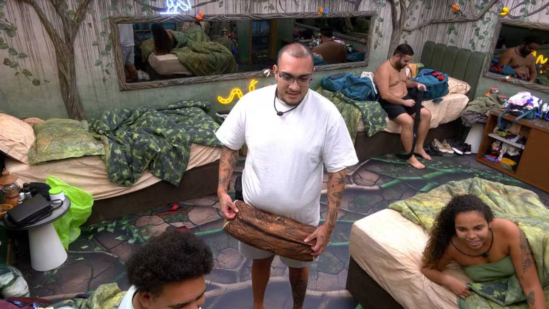 BBB 24: Brothers armam plano para prejudicar a casa toda: “Espera dormirem”