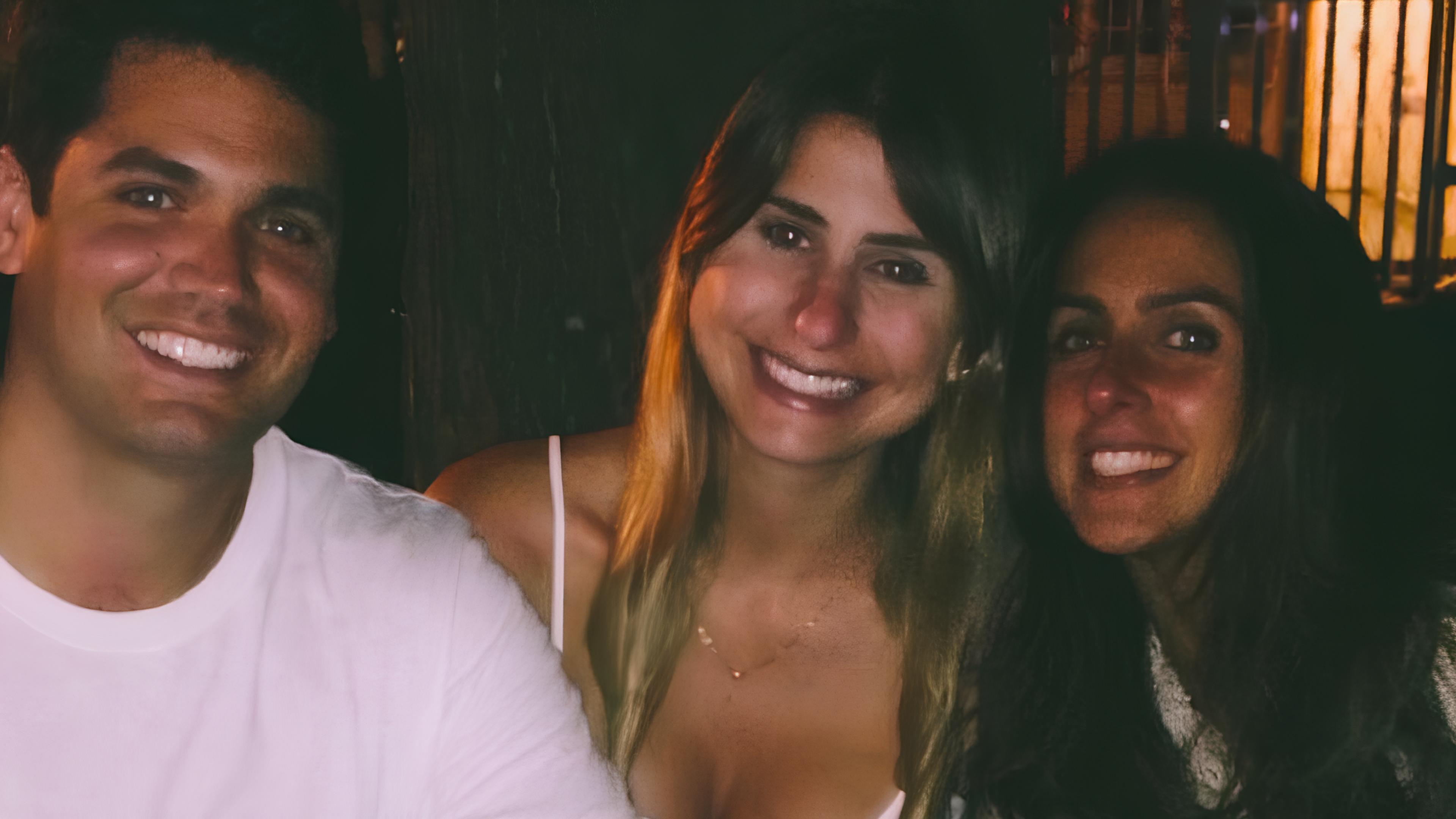 Como era relação de Carol Barcellos, Marcelo Courrege e Renata Heilborn?